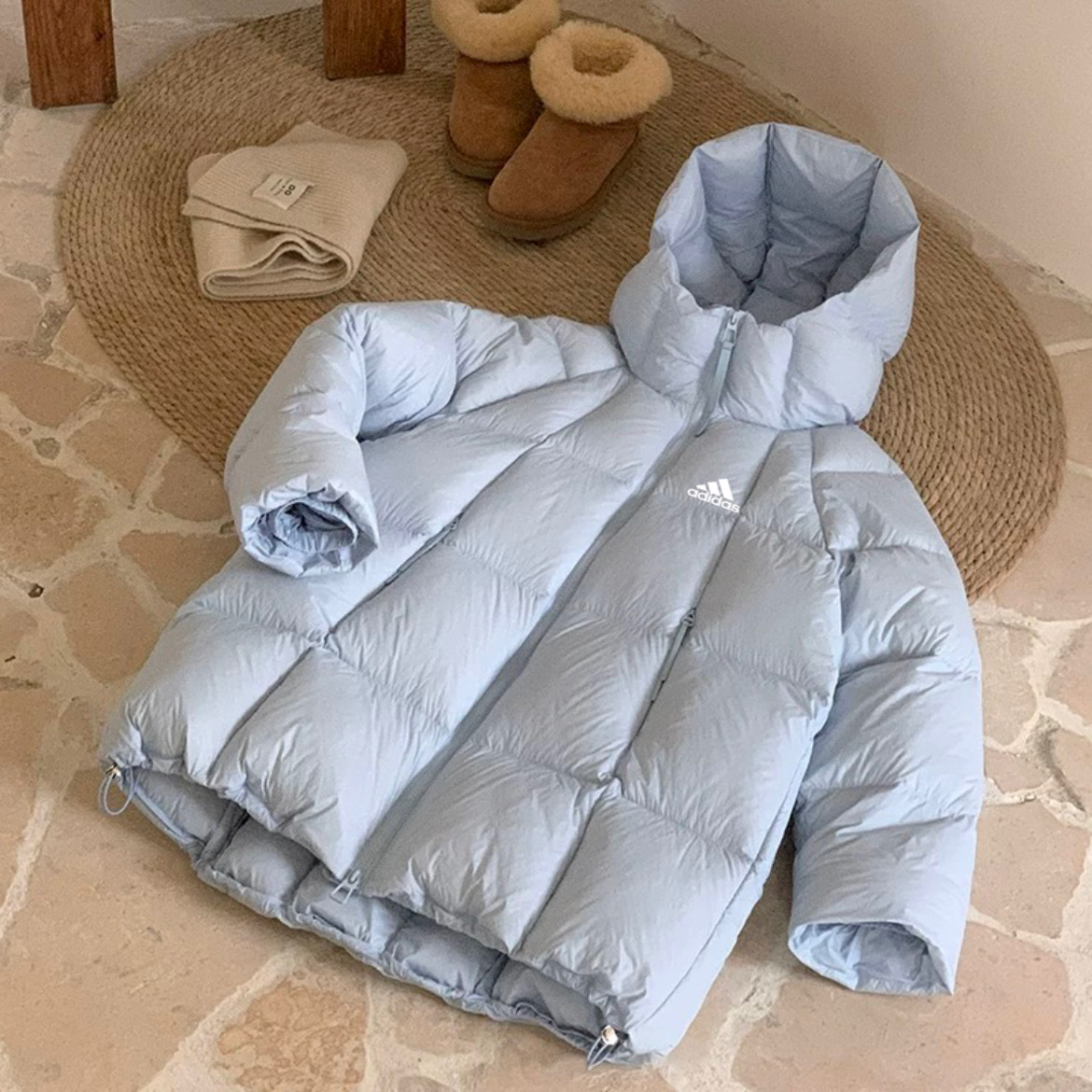 adidas ダウンジャケット ロングタイプ 保温性抜群 通勤カジュアル パステルブルー - 画像 9