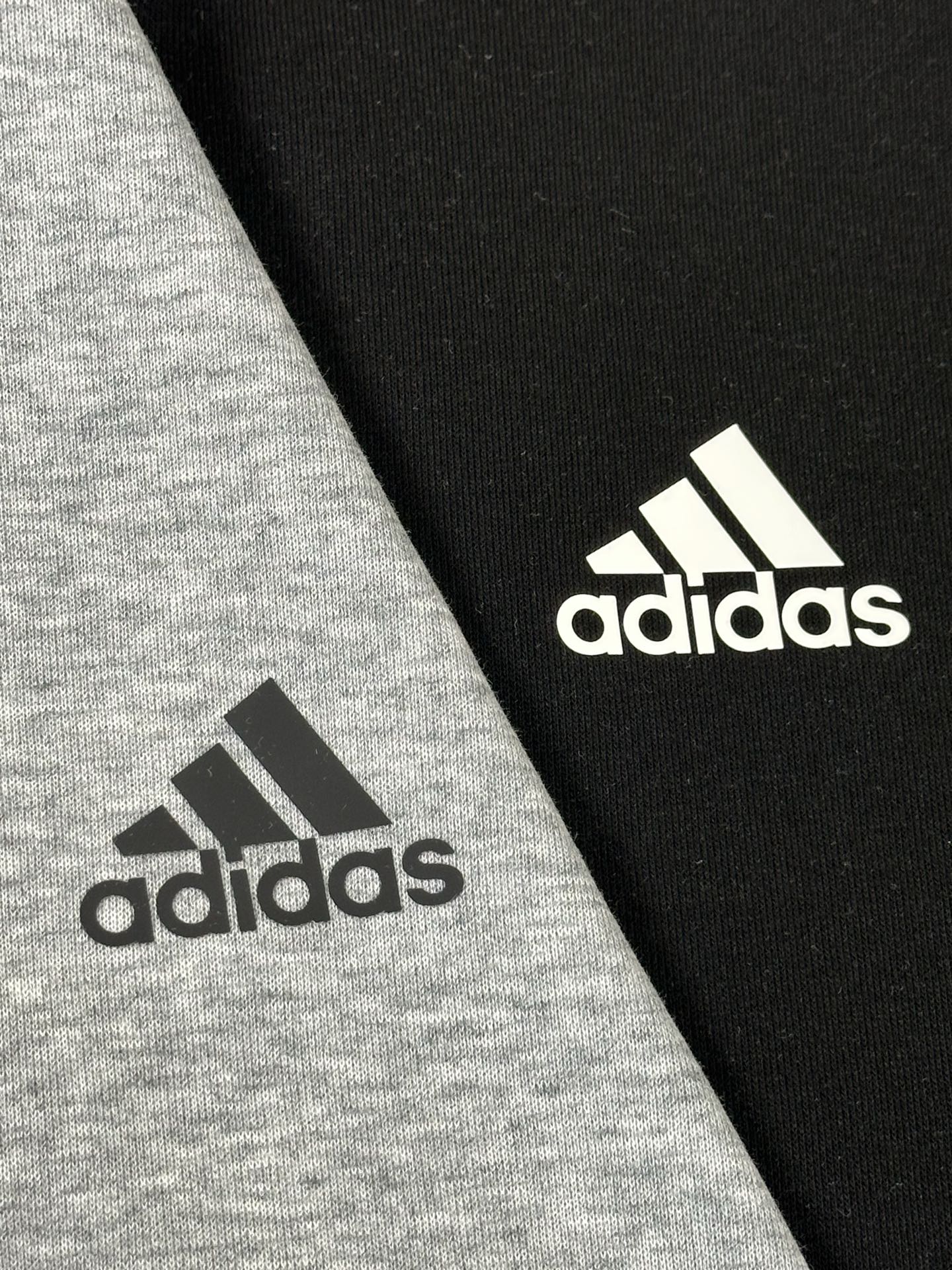 adidas セーター ロゴ入り 通勤カジュアル ミニロゴデザイン ホワイトブラックグレー全3色 - 画像 3