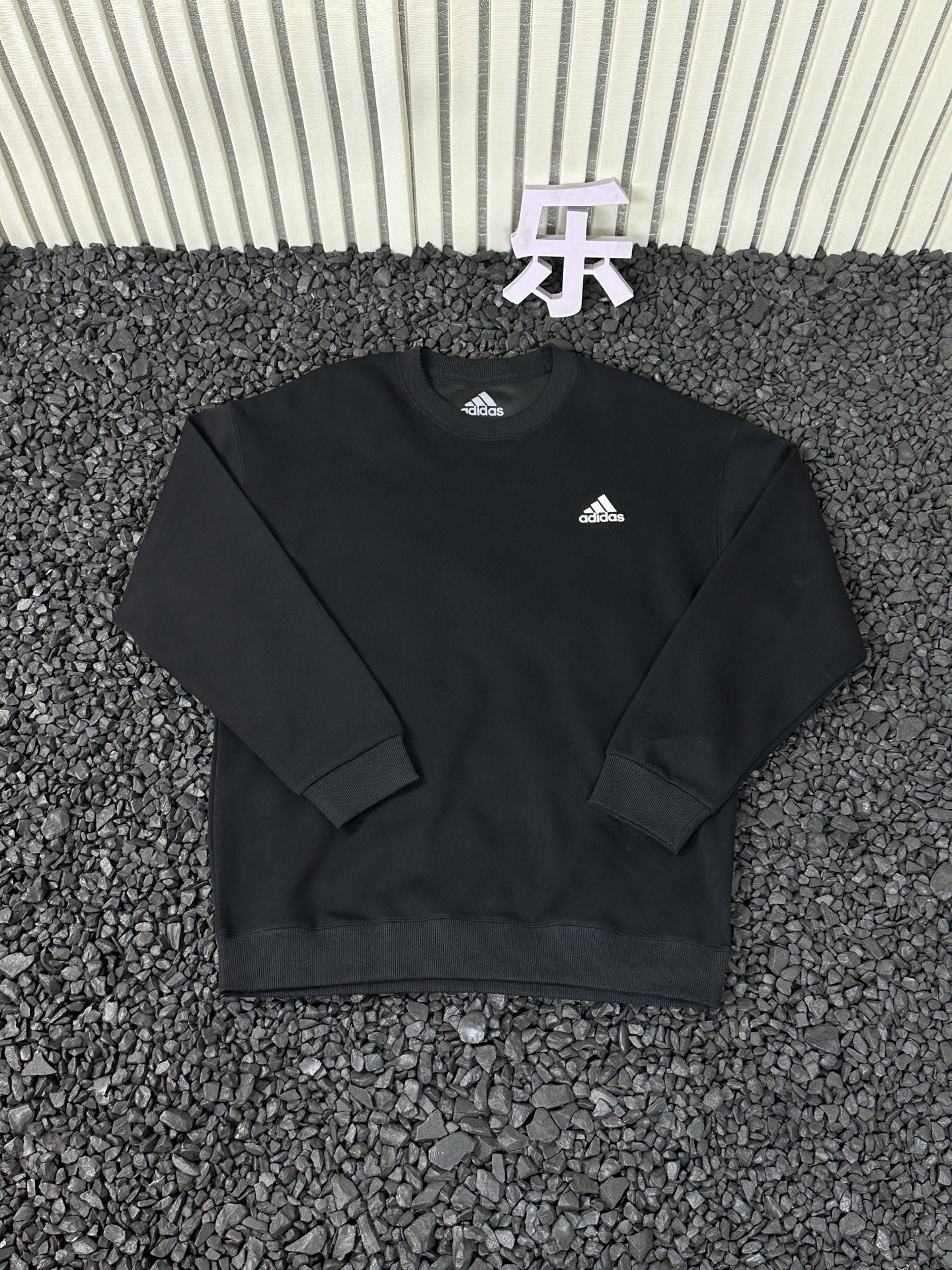 adidas セーター ロゴ入り 通勤カジュアル ミニロゴデザイン ホワイトブラックグレー全3色 - 画像 7