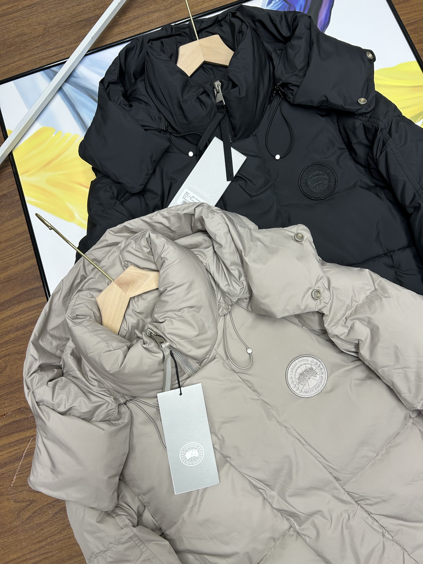 CANADA GOOSE ダウンベスト ミニサイズ 2WAY 通勤 保温 ブラック ベージュ ネイビー - 画像 2