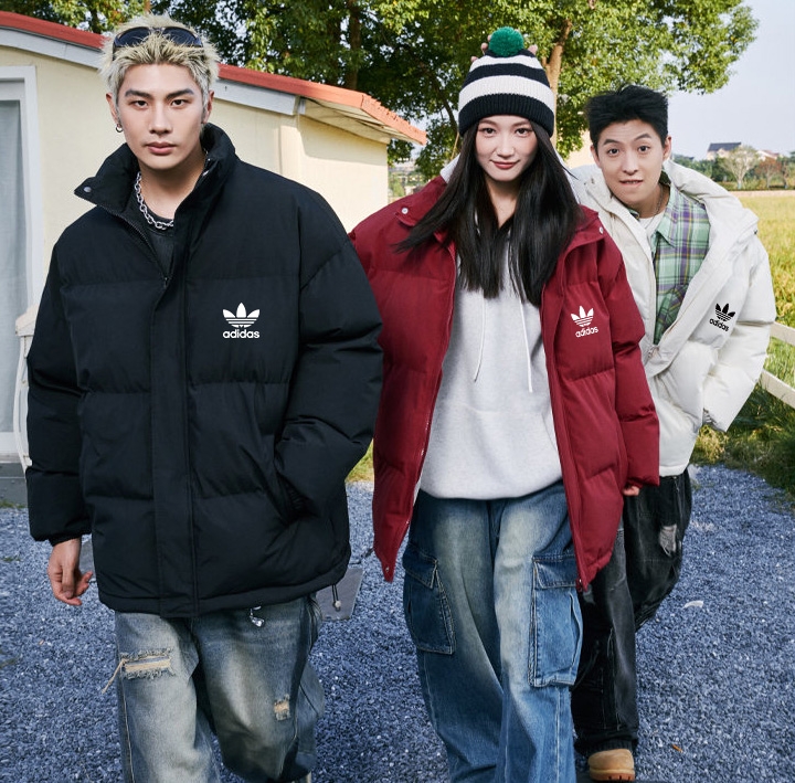 adidas ダウンジャケット ミニサイズ 2WAY ロゴ入り 通勤カジュアル ブラック/ホワイト/レッド レザー調 - 画像 2