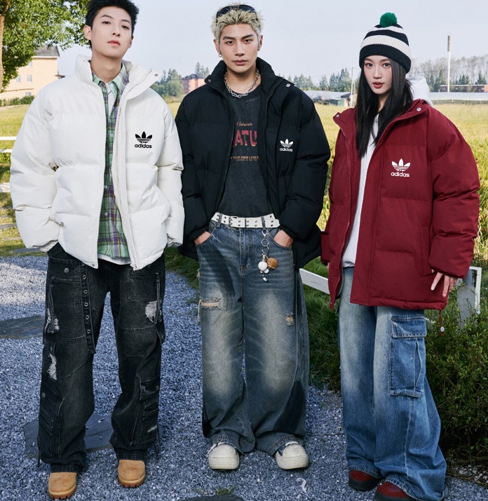 adidas ダウンジャケット ミニサイズ 2WAY ロゴ入り 通勤カジュアル ブラック/ホワイト/レッド レザー調 - 画像 5