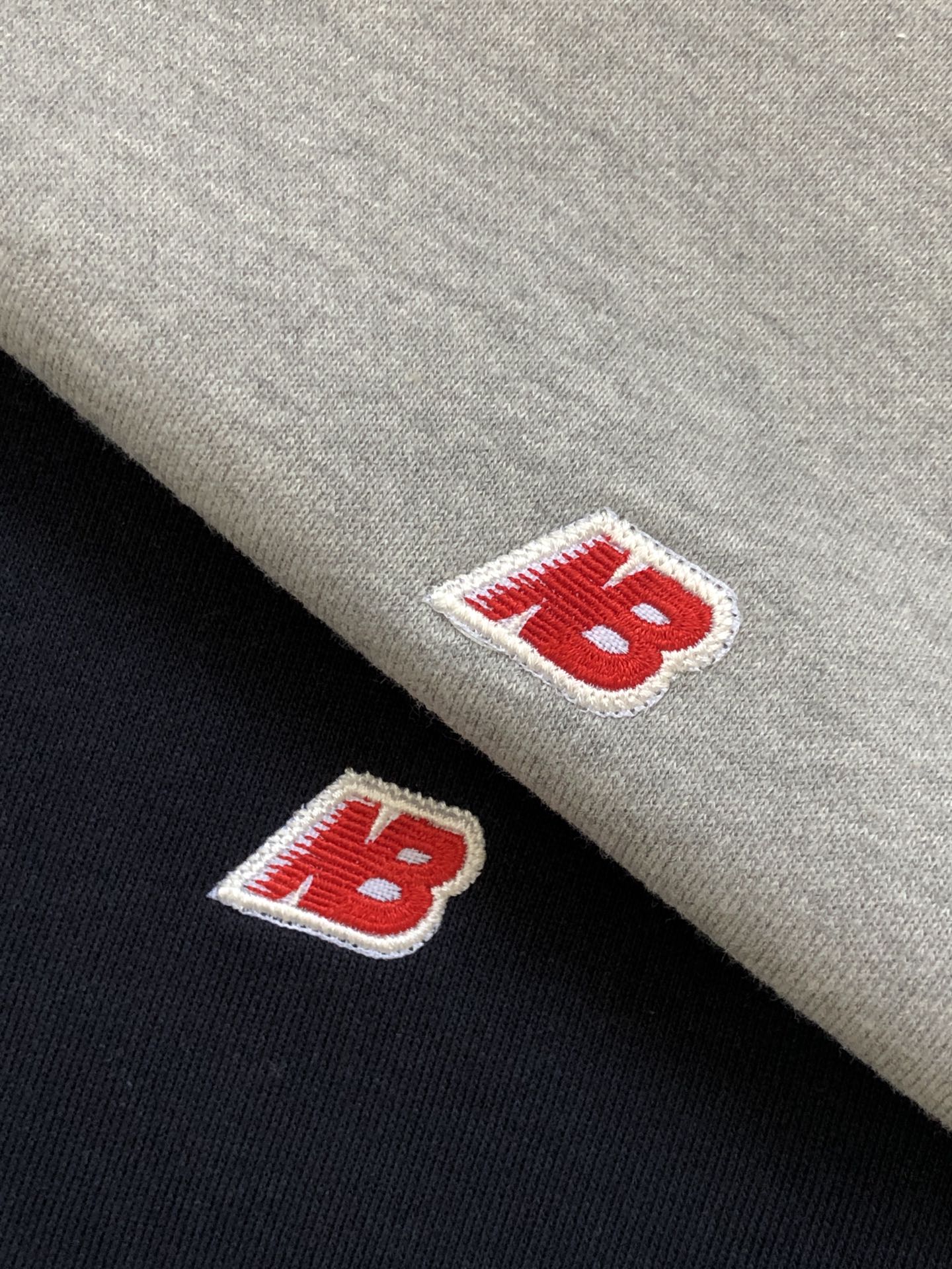 NEW BALANCE スウェットシャツ クルーネック 100%コットン 軽量 カジュアル ブラック グレー ホワイト - 画像 2