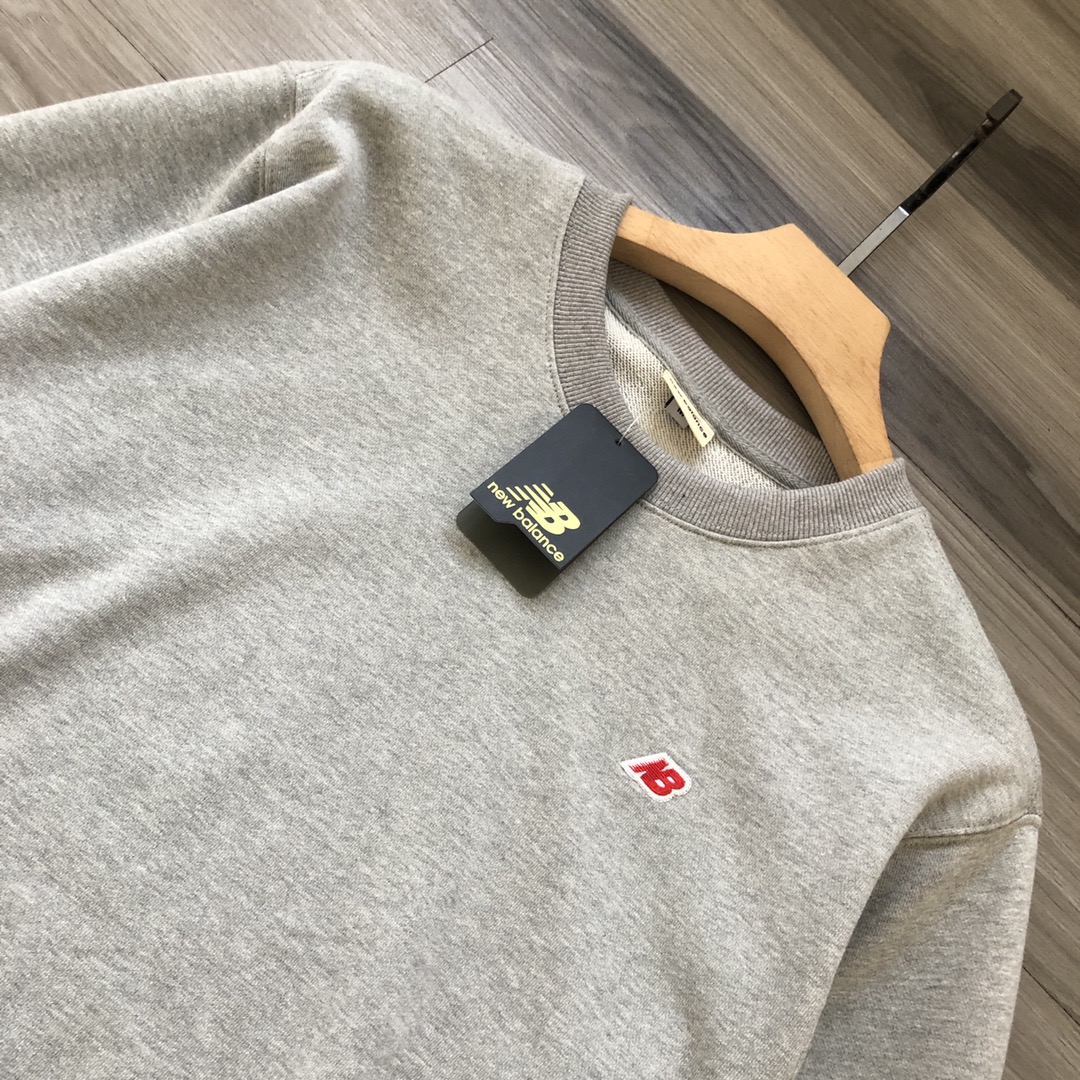 NEW BALANCE スウェットシャツ クルーネック 100%コットン 軽量 カジュアル ブラック グレー ホワイト - 画像 4