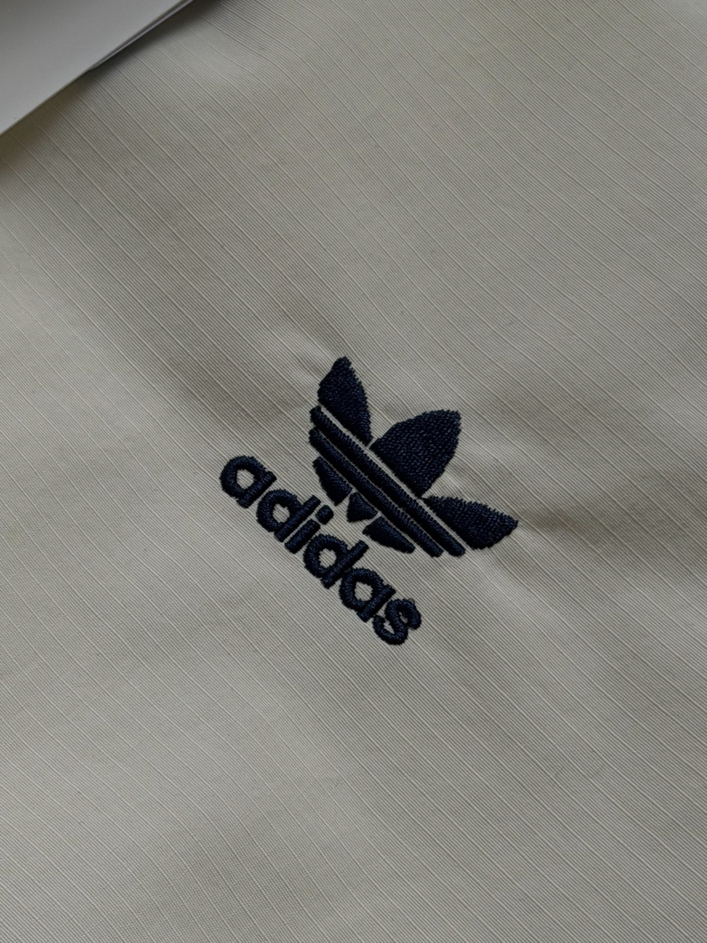 adidas ジャケット トラックジャケット 3ストライプ チームロゴ 両面デザイン ネイビー/アイボリー ナイロン - 画像 2