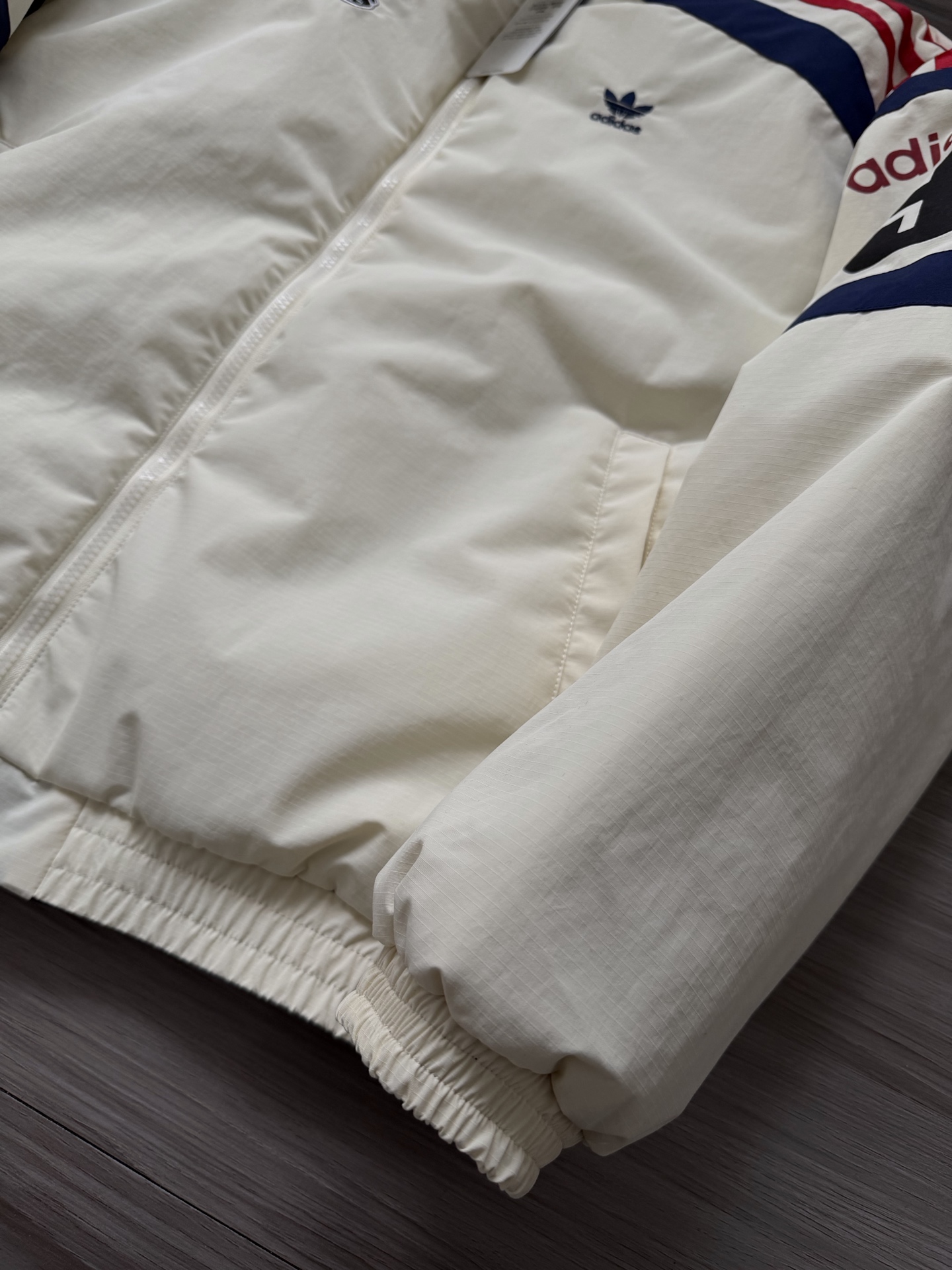 adidas ジャケット トラックジャケット 3ストライプ チームロゴ 両面デザイン ネイビー/アイボリー ナイロン - 画像 5
