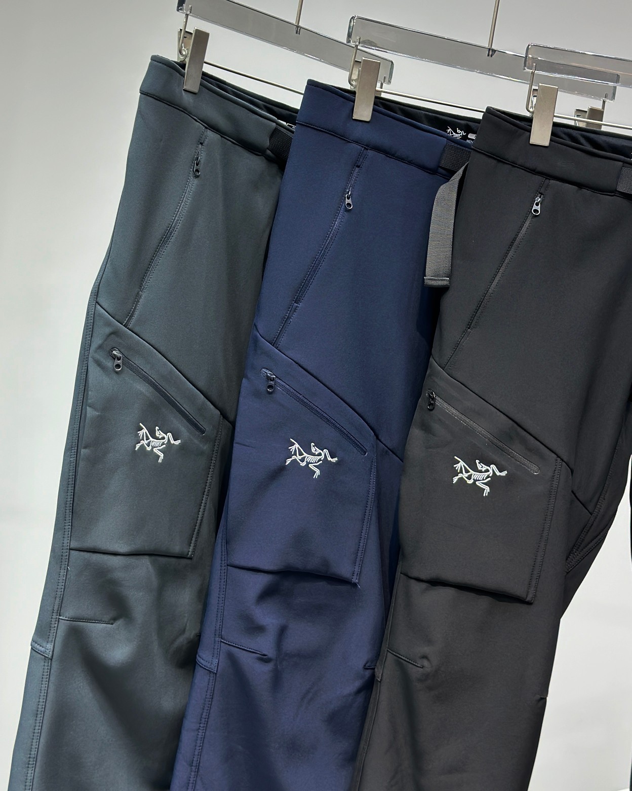 ARC'TERYX パンツ マルチポケット A4収納 軽量 ボトムス ネイビー/ブラック/グレー ナイロン - 画像 5