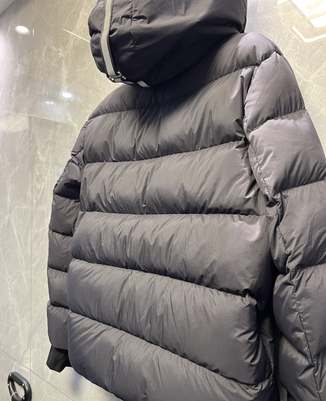CANADA GOOSE ダウンジャケット Expeditionモデル 防寒性能高 保温力抜群 ブラック/レザー調 - 画像 8