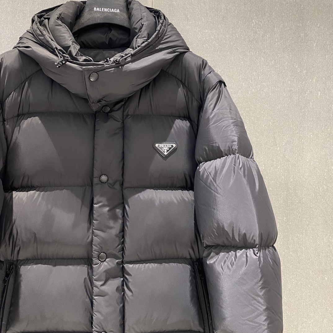 BALENCIAGA ダウンベスト ミニサイズ フード付き ダブルジップ ブラック レザー調 - 画像 6