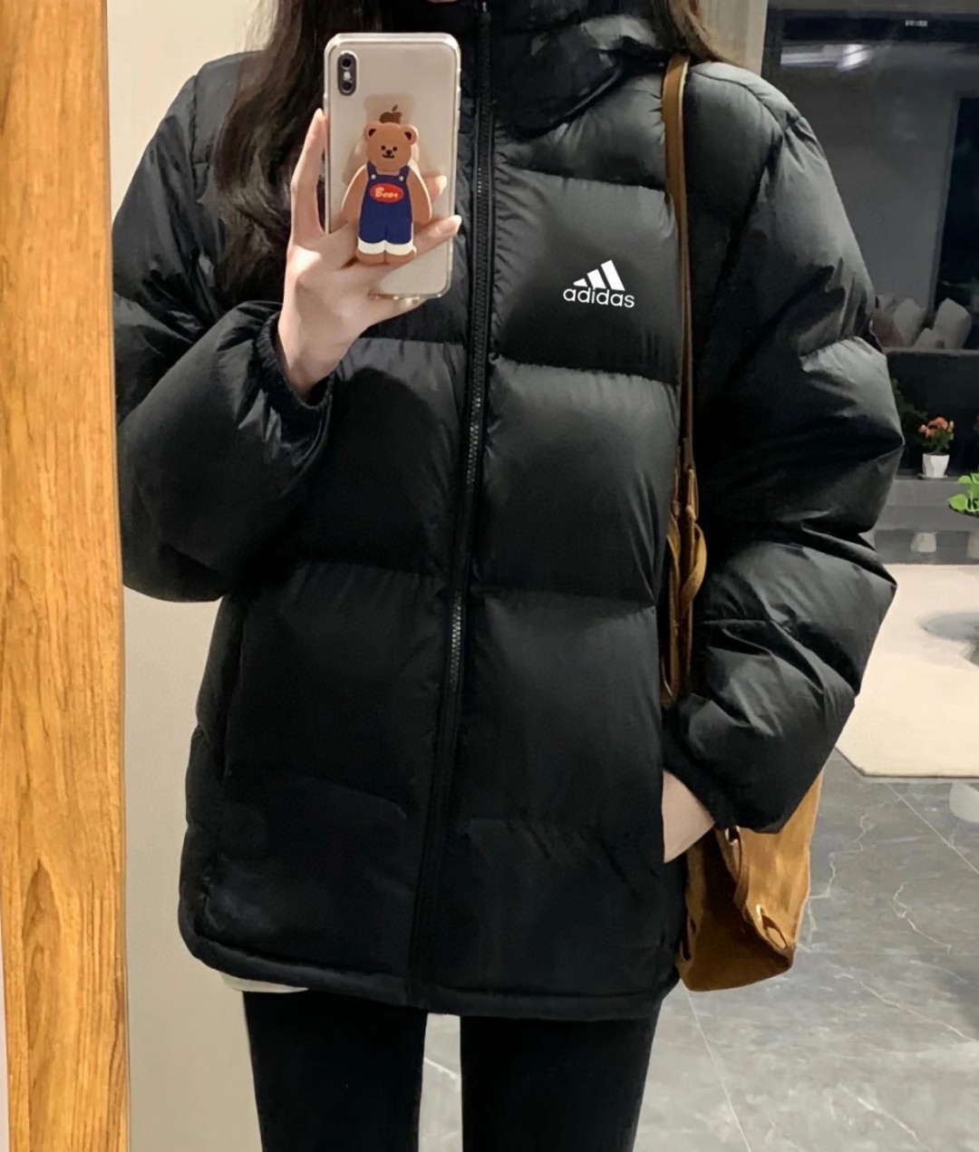 adidas ダウンジャケット フード付き 軽量 保温 通勤カジュアル ブラック - 画像 2