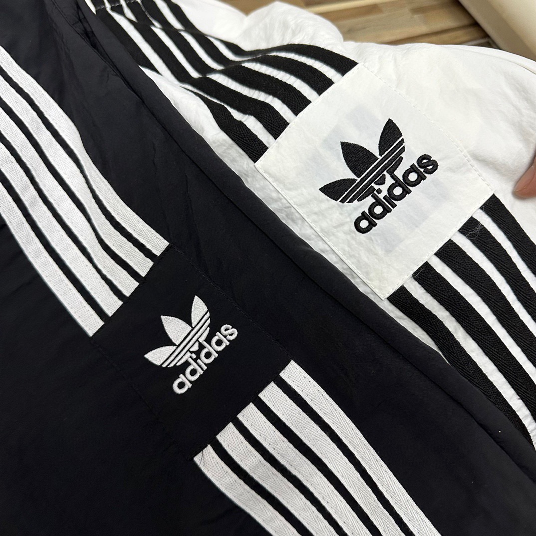 adidas パンツ ファッション スポーツウェア 3本線デザイン 伸縮性 ブラック ホワイト - 画像 2