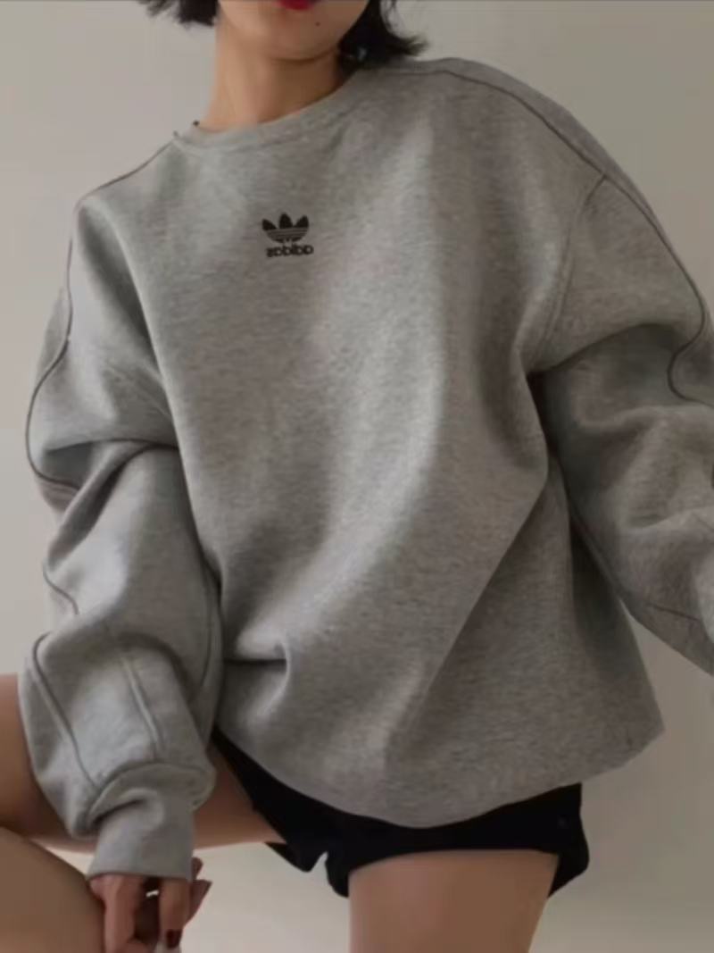 adidas スウェットシャツ ロゴ入り オーバーサイズ カジュアル デイリーユース ブラック ホワイト レザー調 - 画像 9