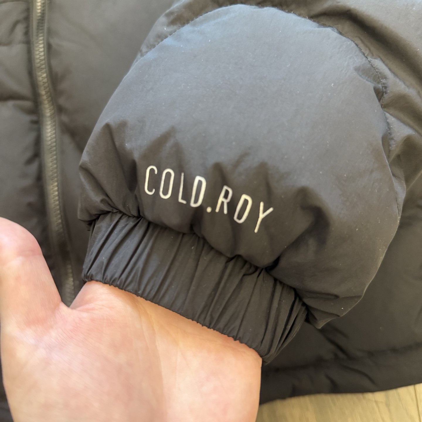 adidas ダウンジャケット 2WAY パフー ファッション通勤 防水加工 ブラック ホワイト レザー調 - 画像 3