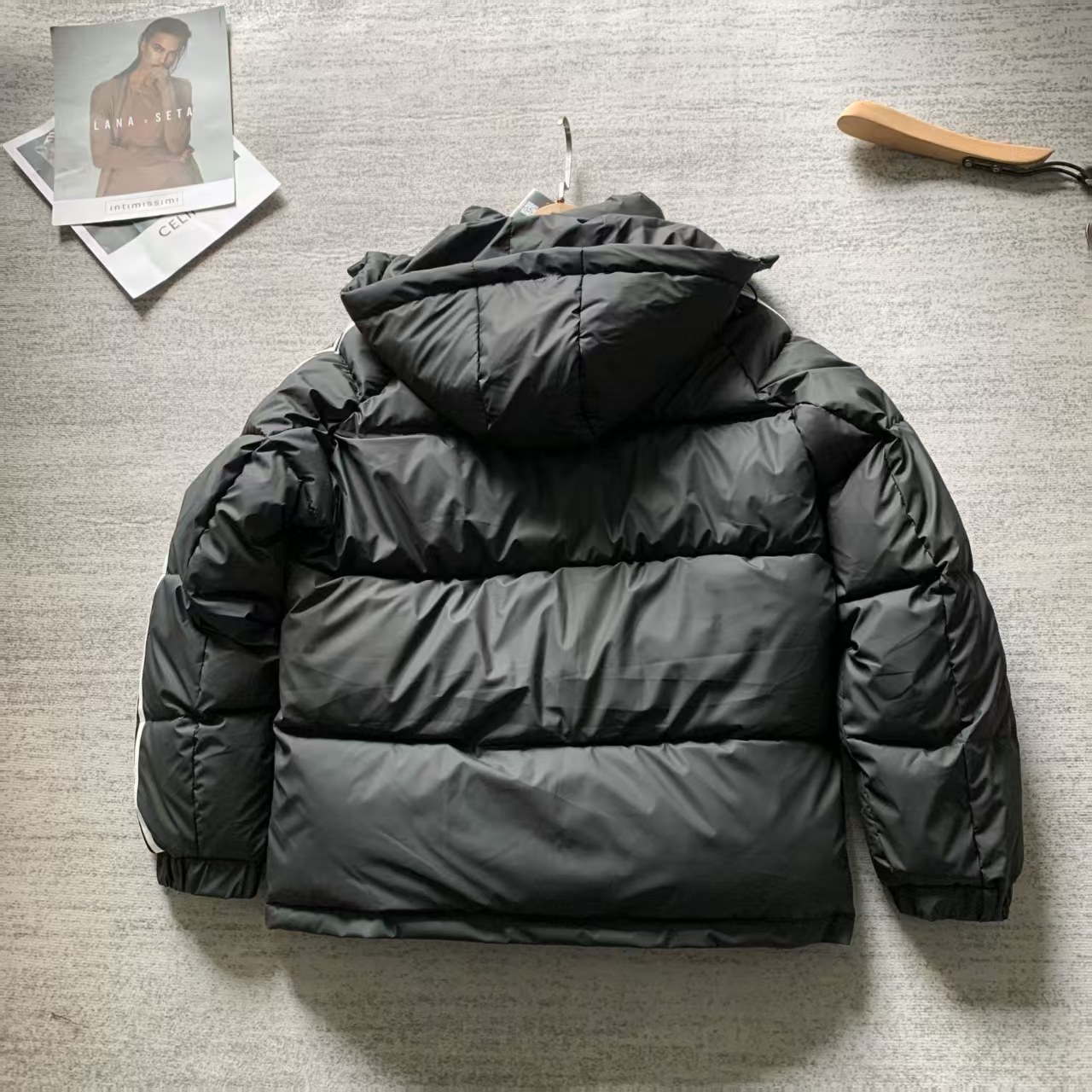 adidas ダウンジャケット パフジャケット 3本線デザイン 通勤カジュアル ブラック ポリエステル - 画像 4