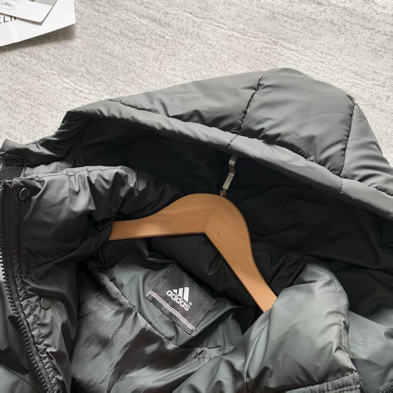 adidas ダウンジャケット パフジャケット 3本線デザイン 通勤カジュアル ブラック ポリエステル - 画像 7
