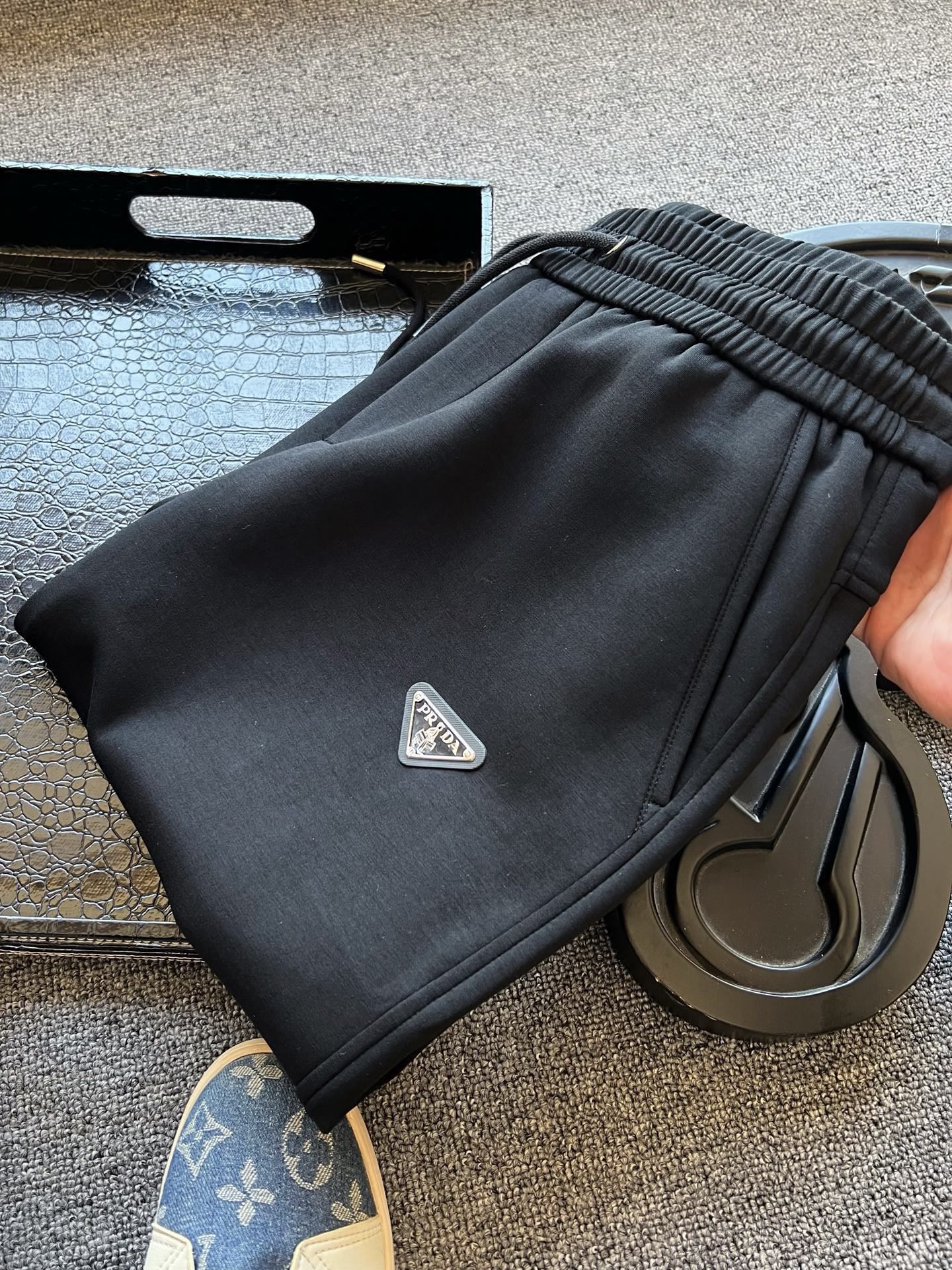 PRADA トロピカルパンツ メンズ 伸縮性 スウェット ブラック