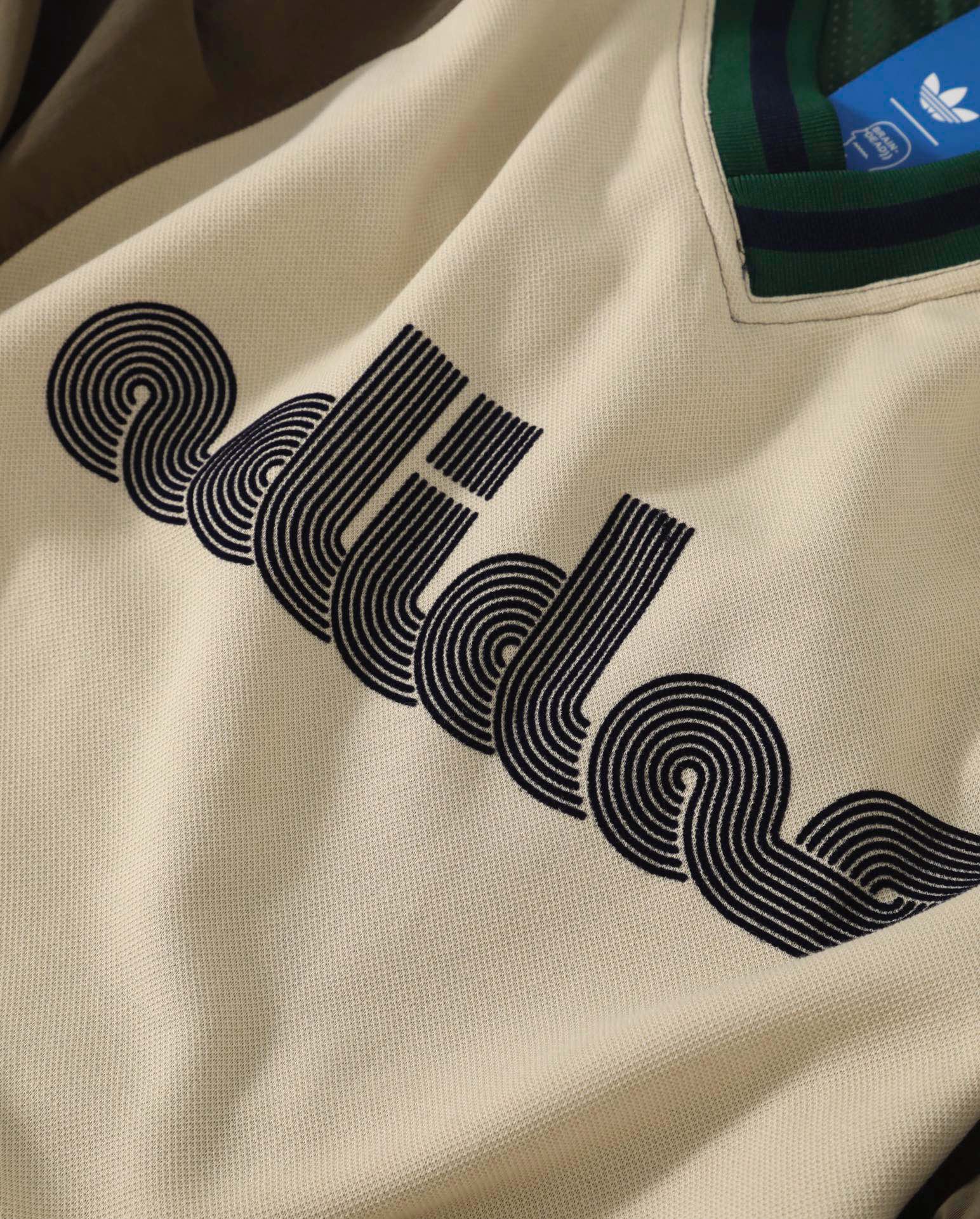 ADIDAS トレフォイル コラボ ジャケット カジュアル ブラックヘッド モデル ロゴ刺繍 ネイビー/ベージュ/オリーブ - 画像 4