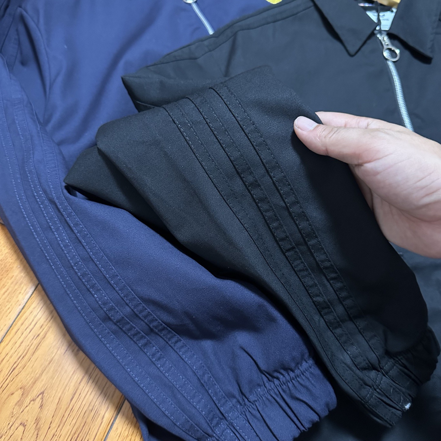 adidas ジャケット トラックジャケット 3ストライプス フロントジップ ポケット付き ブラック ネイビー ナイロン - 画像 9