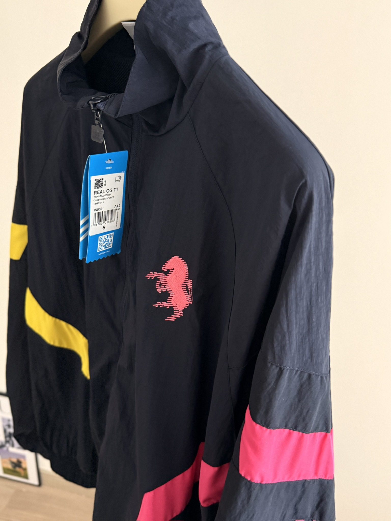 ADIDAS ジャケット リアルOG TT ジュventusコラボ ミニサイズ ネイビー/ピンク/イエロー ナイロン - 画像 7