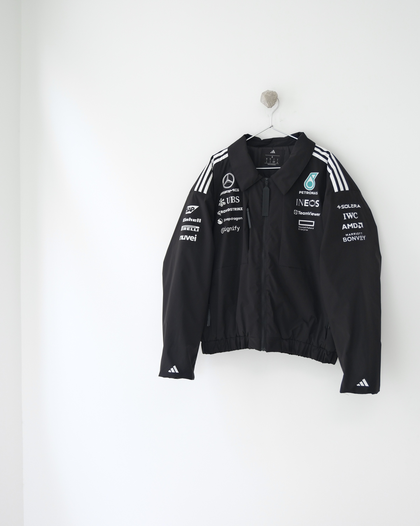 ADIDAS メルセデスAMG F1 チームジャケット レーシングウエア パーカー ブラック ナイロン - 画像 4