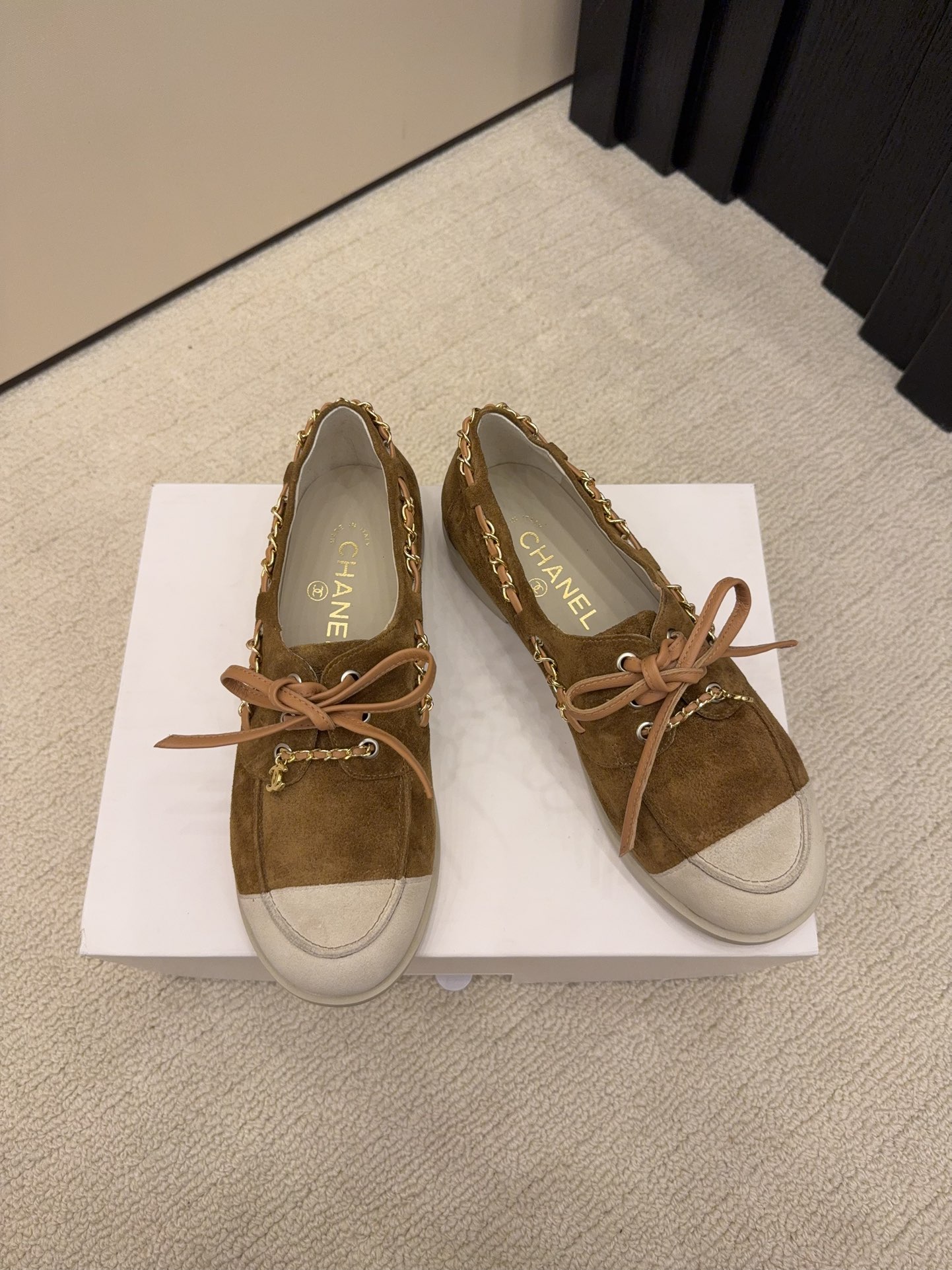 シャネル シューズ レディース メンズ 兼用 デコネイビー シンプル ブラウン 2WAY 丸洗いOK 黒 ホワイト 靴 - 画像 2