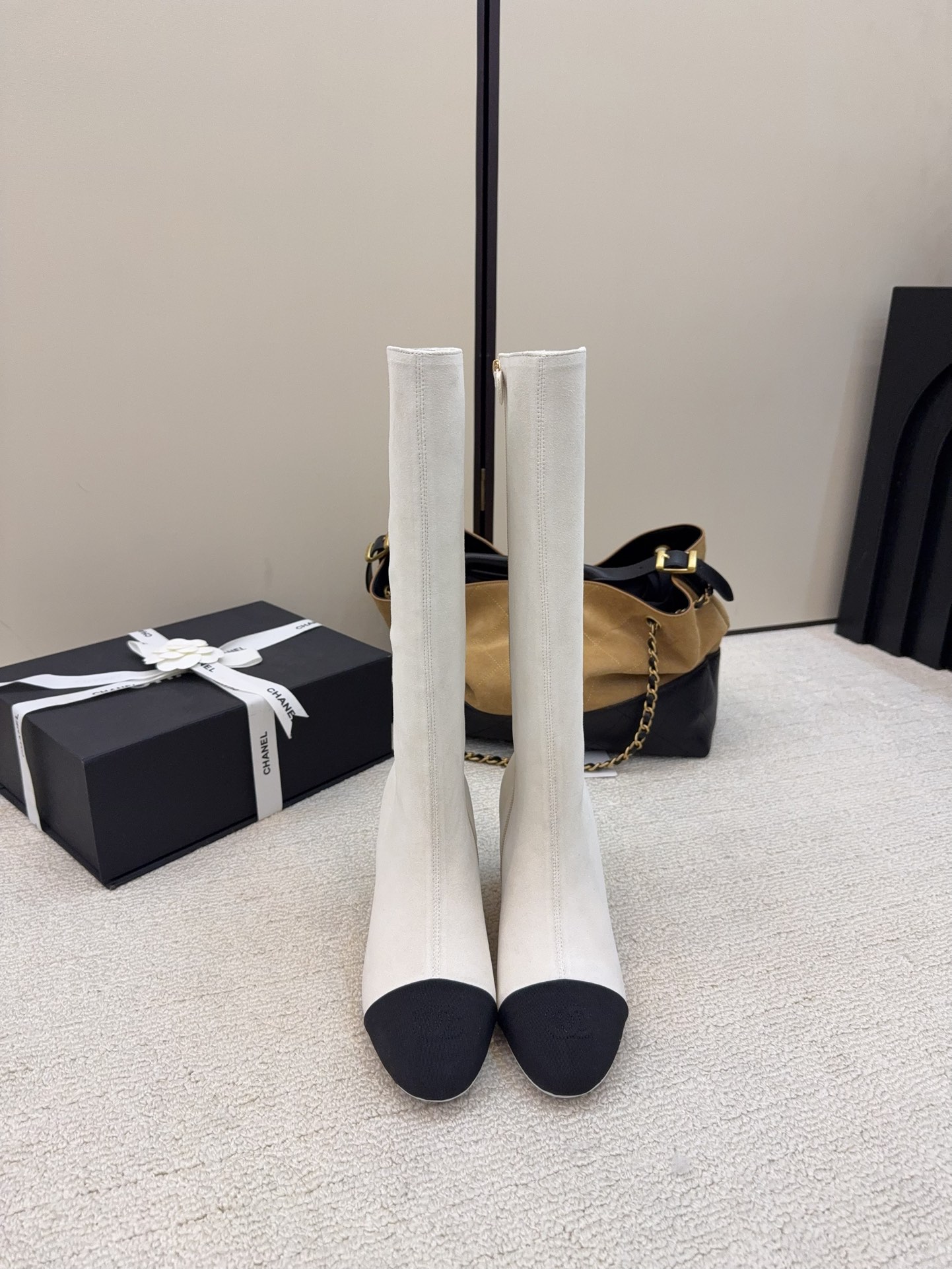 シャネル キャップシューズ レディース メンズ 兼用 ファッション シンプル 白 黒 36C