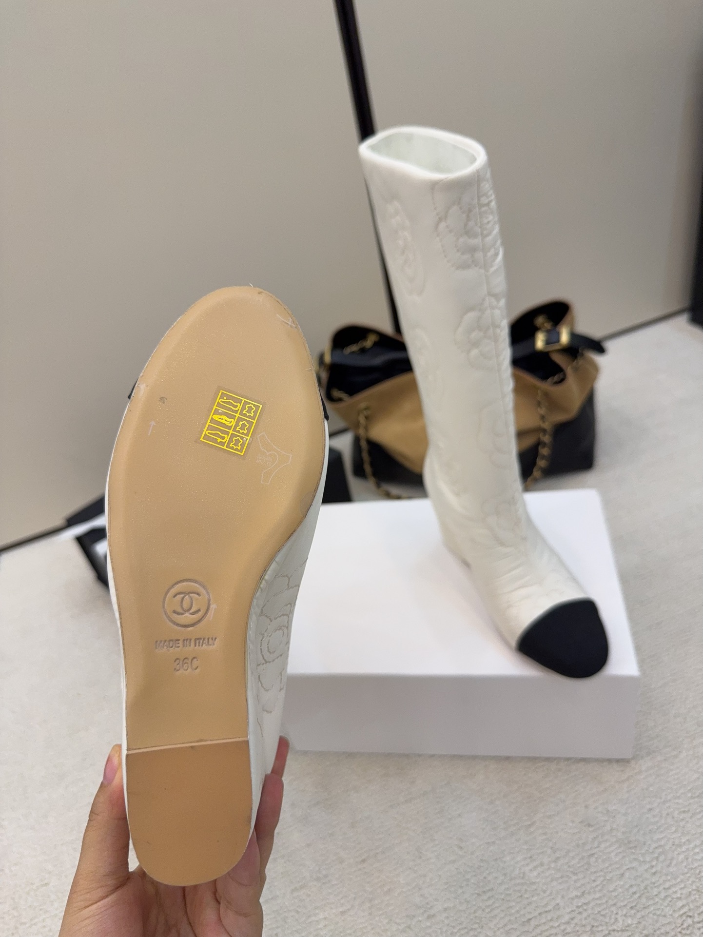 CHANEL シャネル ウェッジブーツ 本革 ロングブーツ ブラック ホワイト 36C - 画像 7