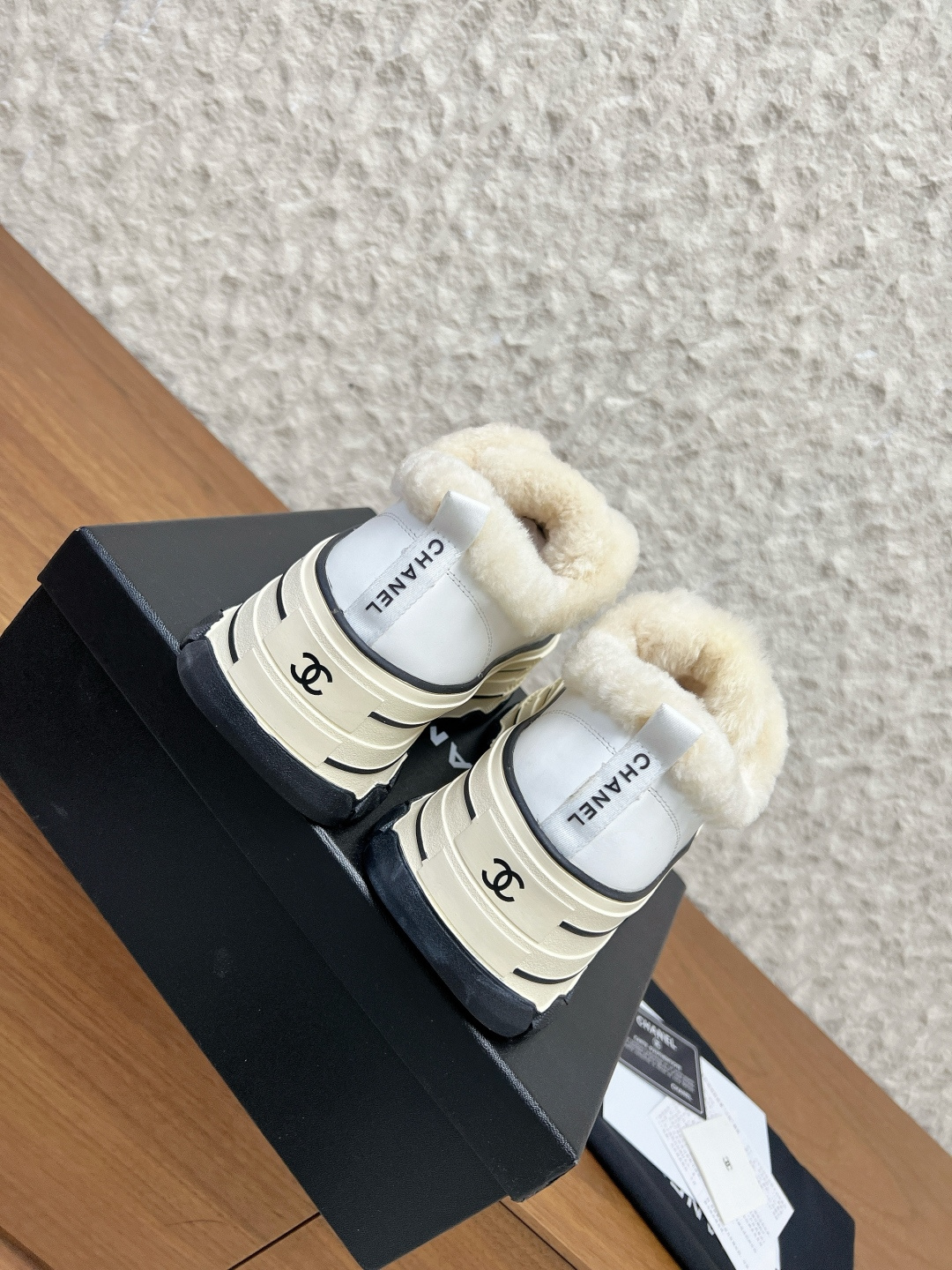 シャネル シューズ レディース メンズ 兼用 ファー付き プラットフォーム スニーカー 軽量 白 ブラック - 画像 6