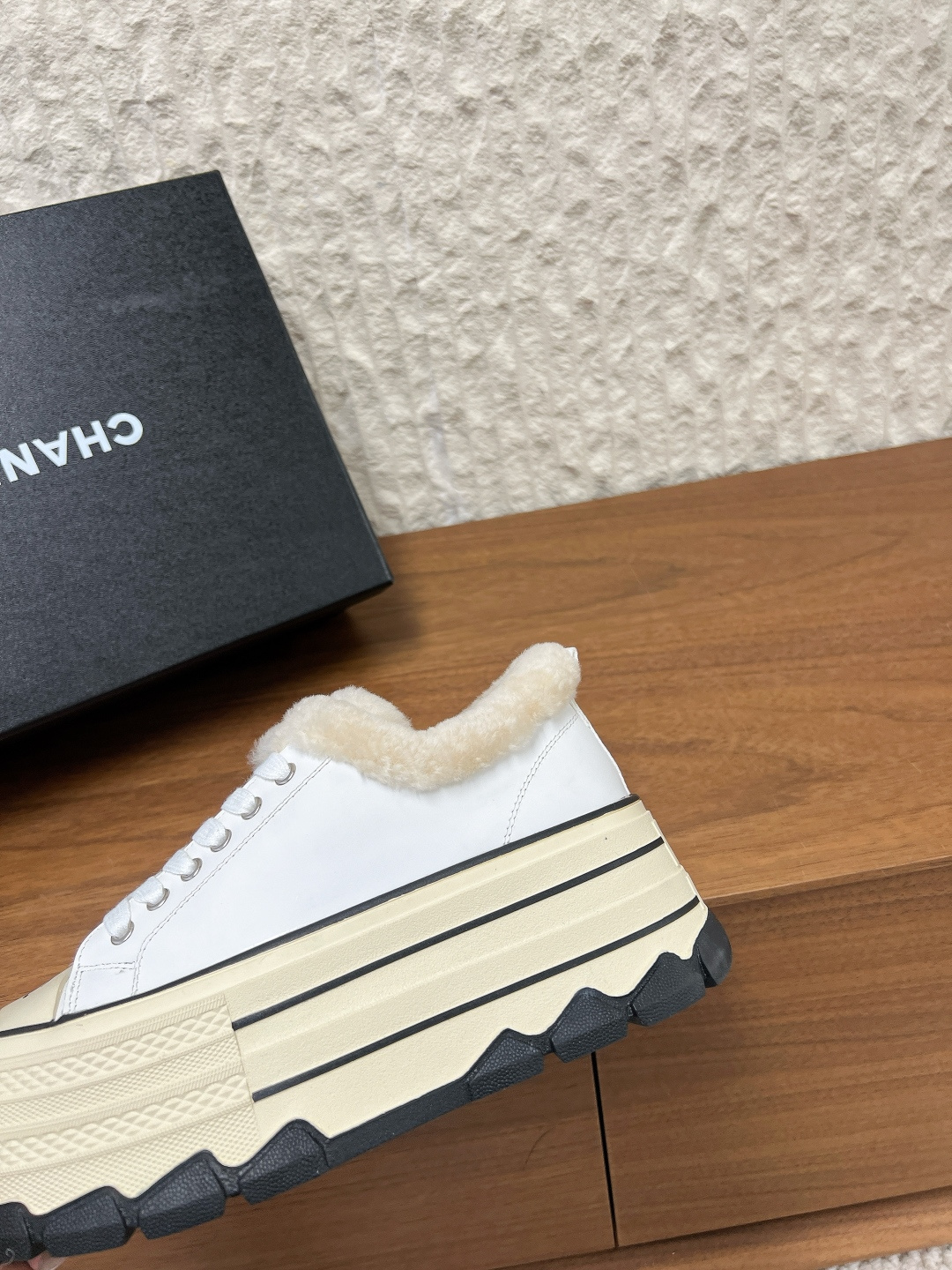 シャネル シューズ レディース メンズ 兼用 ファー付き プラットフォーム スニーカー 軽量 白 ブラック - 画像 7