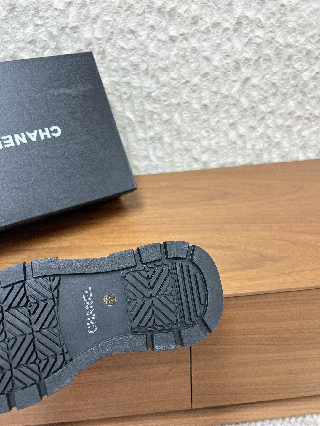 シャネル シューズ レディース メンズ 兼用 ファー付き プラットフォームスニーカー 保温 防滑 黒 インソール抜群 - 画像 9