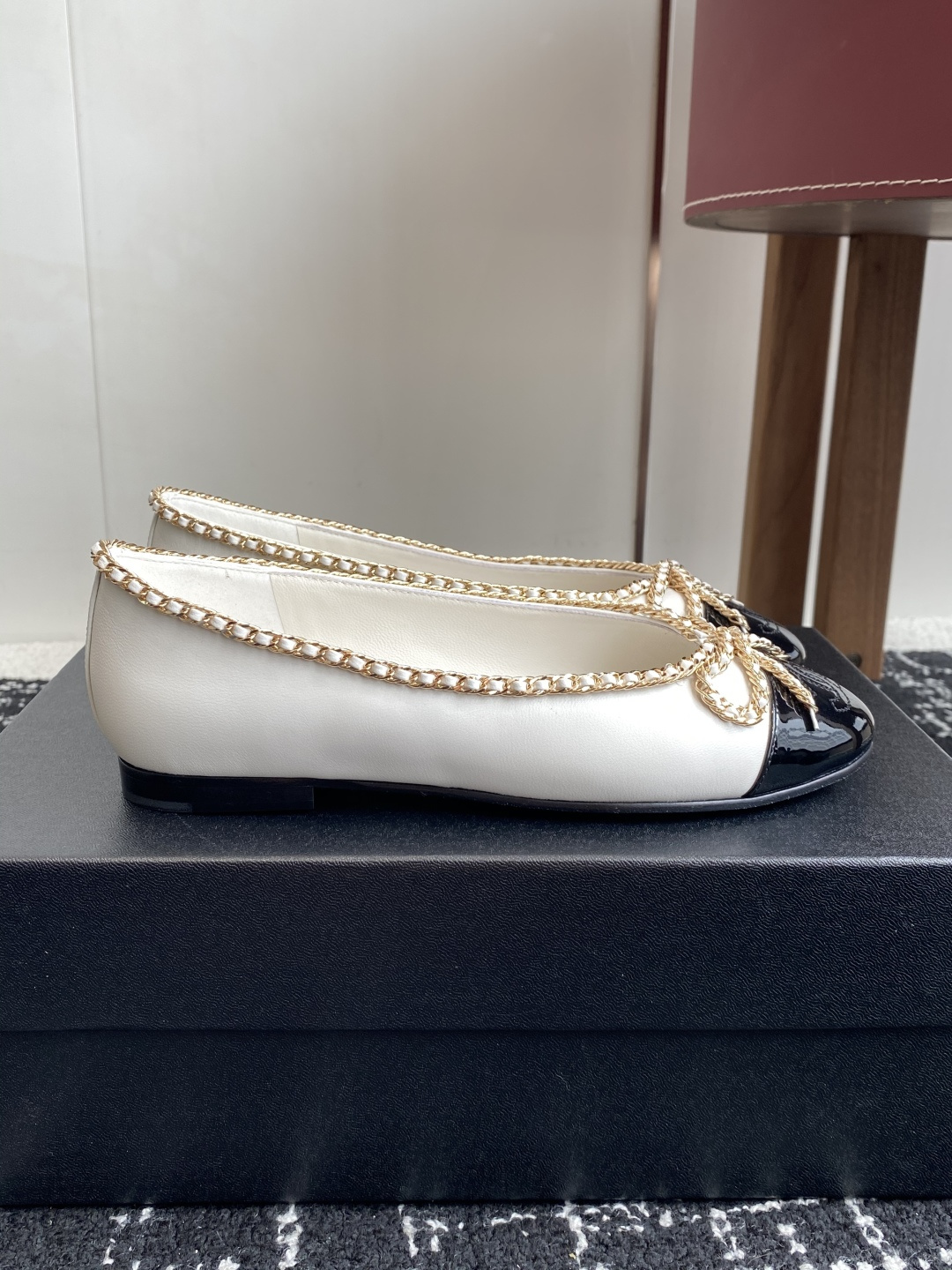 シャネル チェーン フラット レディース メンズ 兼用 通勤 通学 ファッション 白 黒 2色展開 - 画像 2