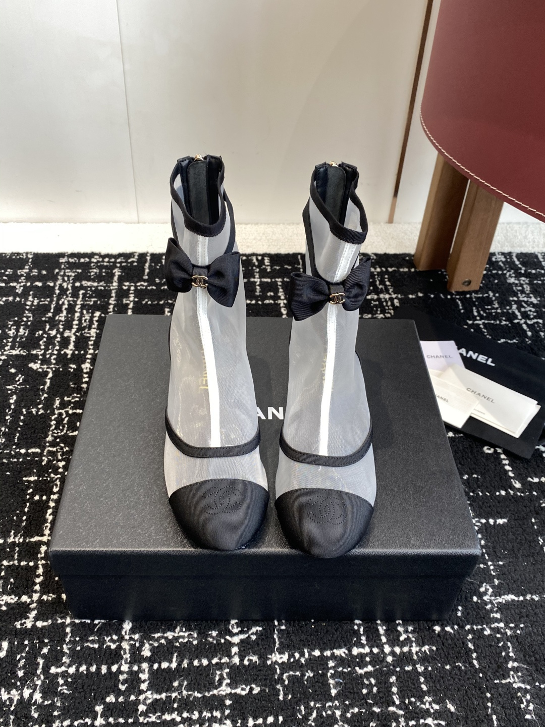 CHANEL シャネル フラットシューズ 本革 軽量 ファッション ブラック