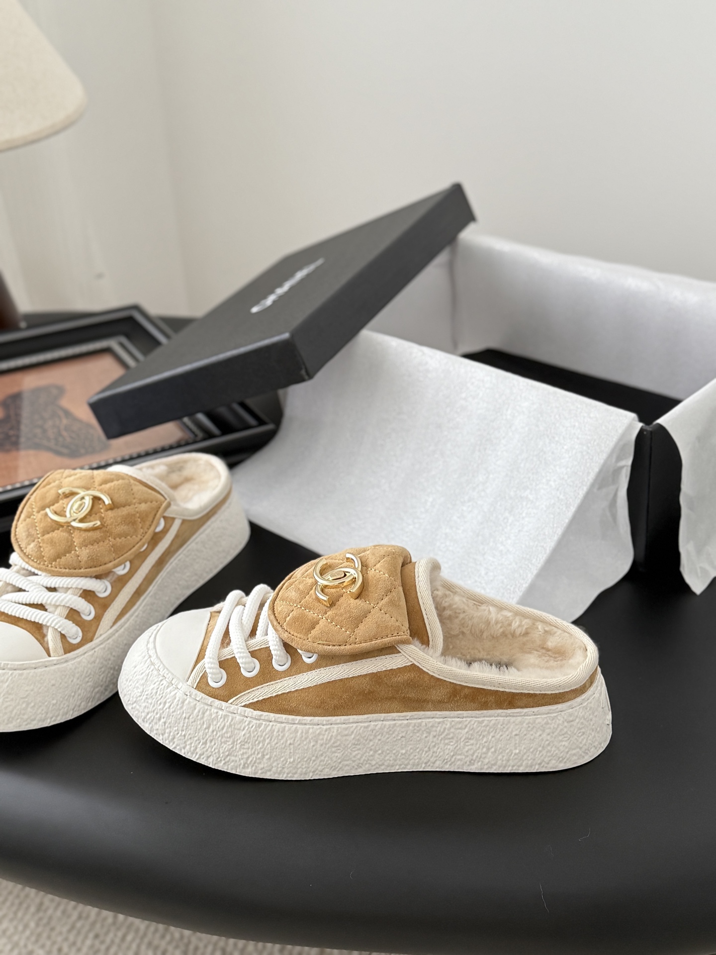 CHANEL シューズ レディース メンズ 兼用 ファッション プレーン ベージュ 軽量 撥水 通勤 通学 レトロ シンプル 丸洗いOK - 画像 2
