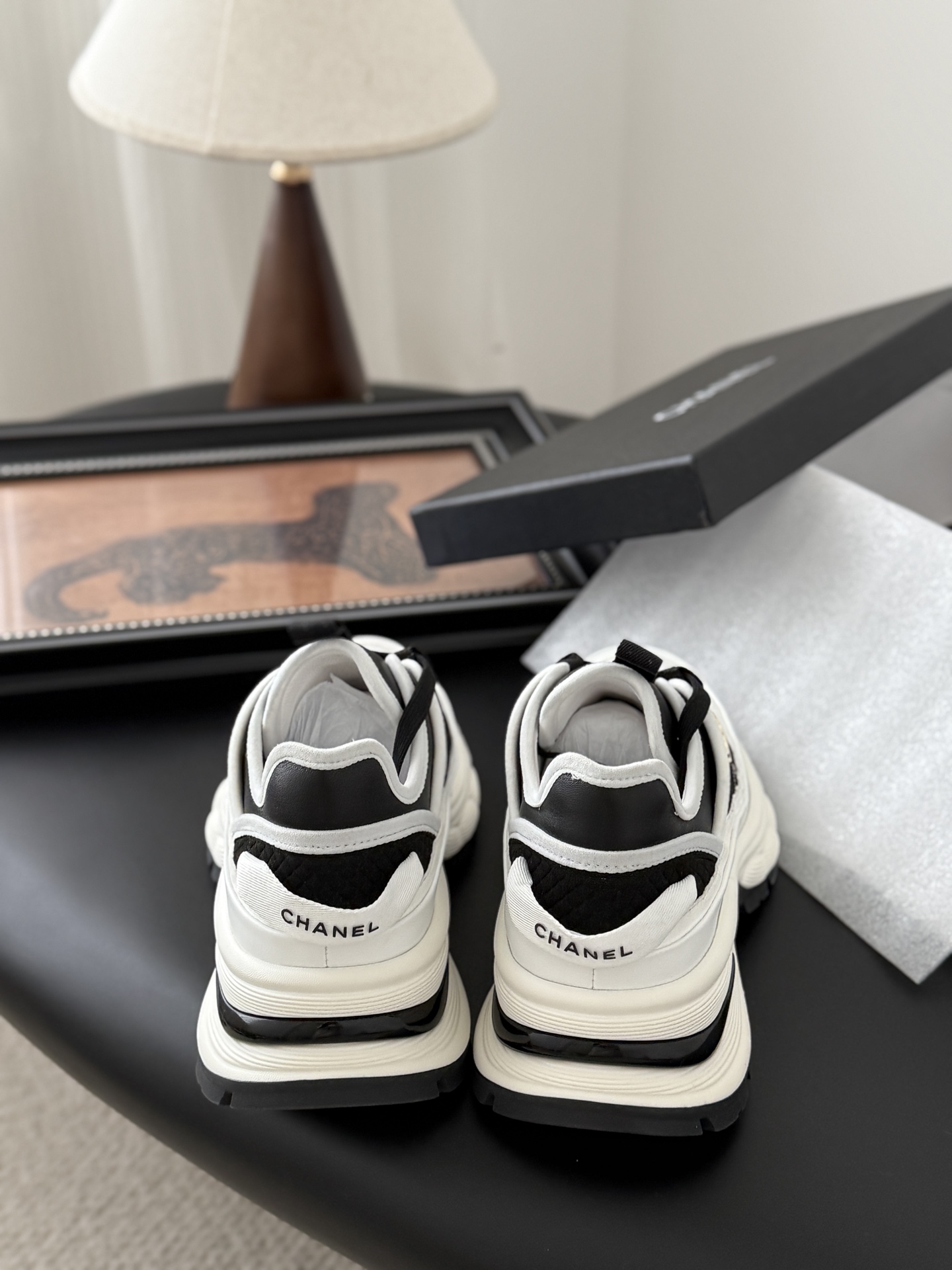 シャネル ロゴ ローファー レディース メンズ 兼用 黒 白 高級感 スニーカー 通勤 通学 35 60 - 画像 3