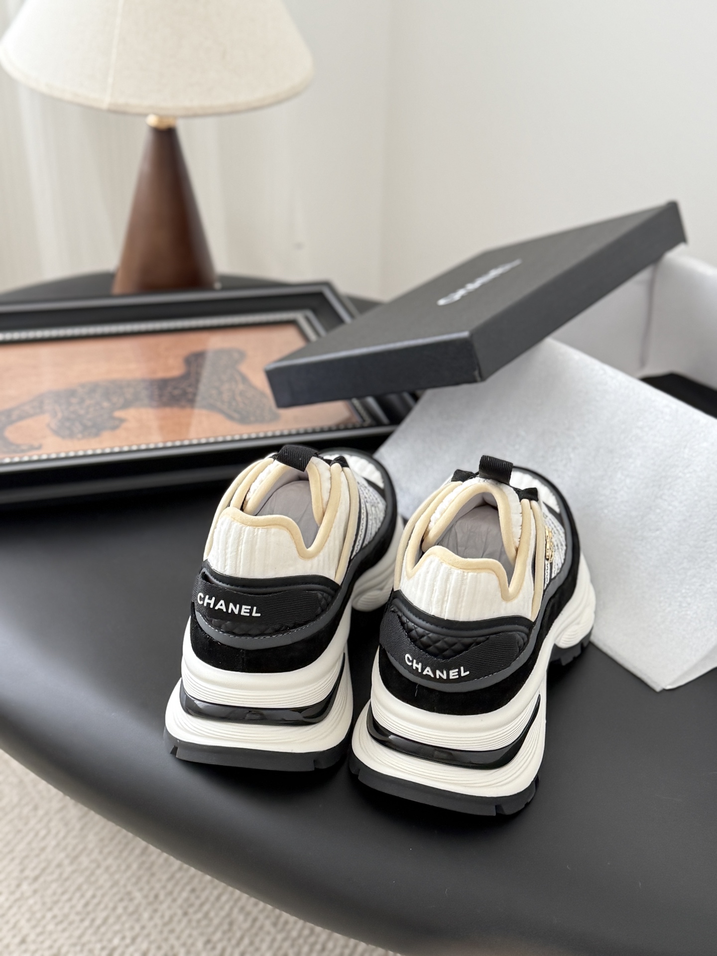 シャネル レディース メンズ 兼用 スニーカー ブラック ホワイト 通勤 通学 2WAY シンプル 高級感 - 画像 3