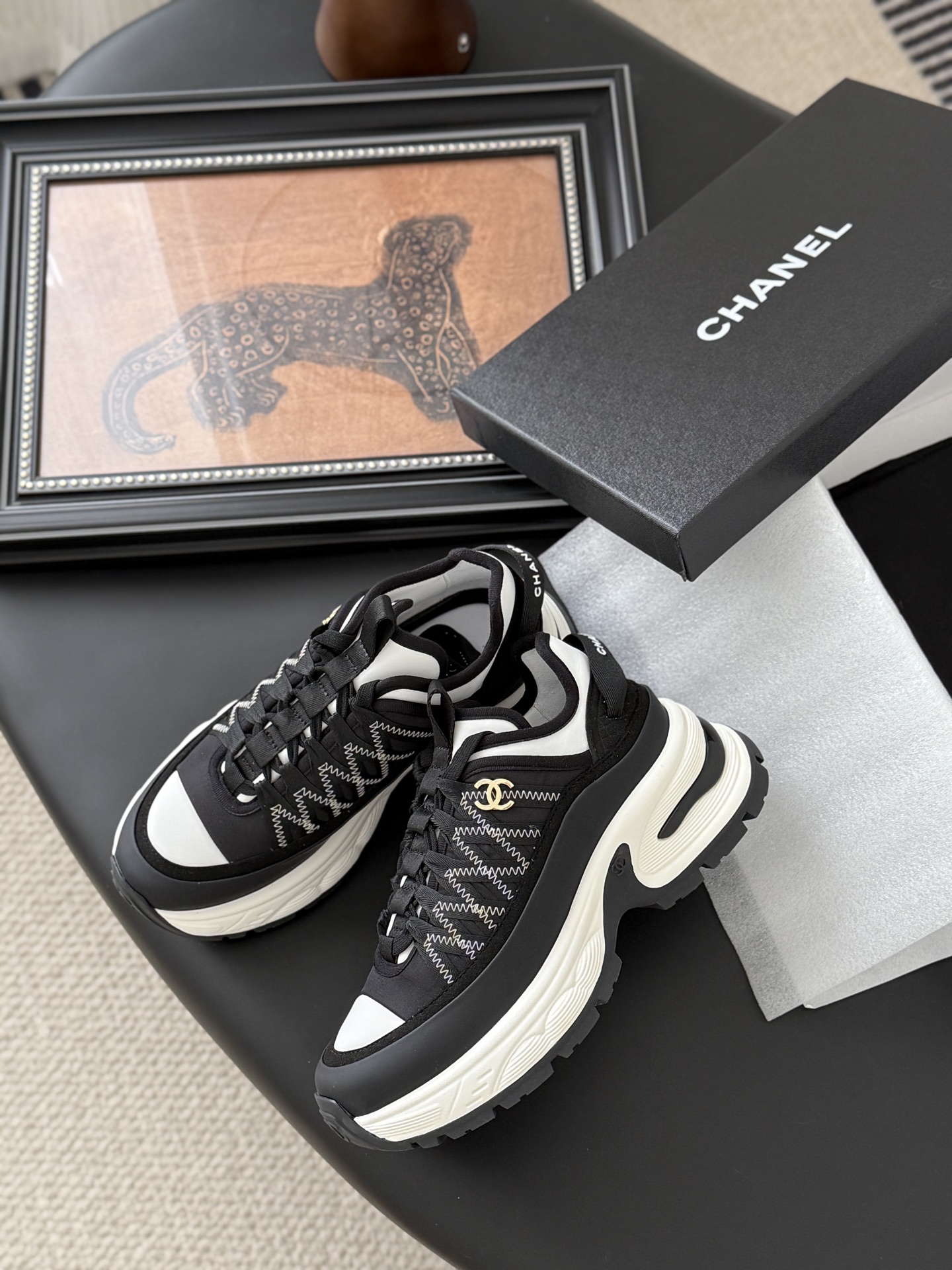 シャネル スニーカー レディース メンズ 兼用 通勤 通学 シンプル 黒 白 - 画像 4