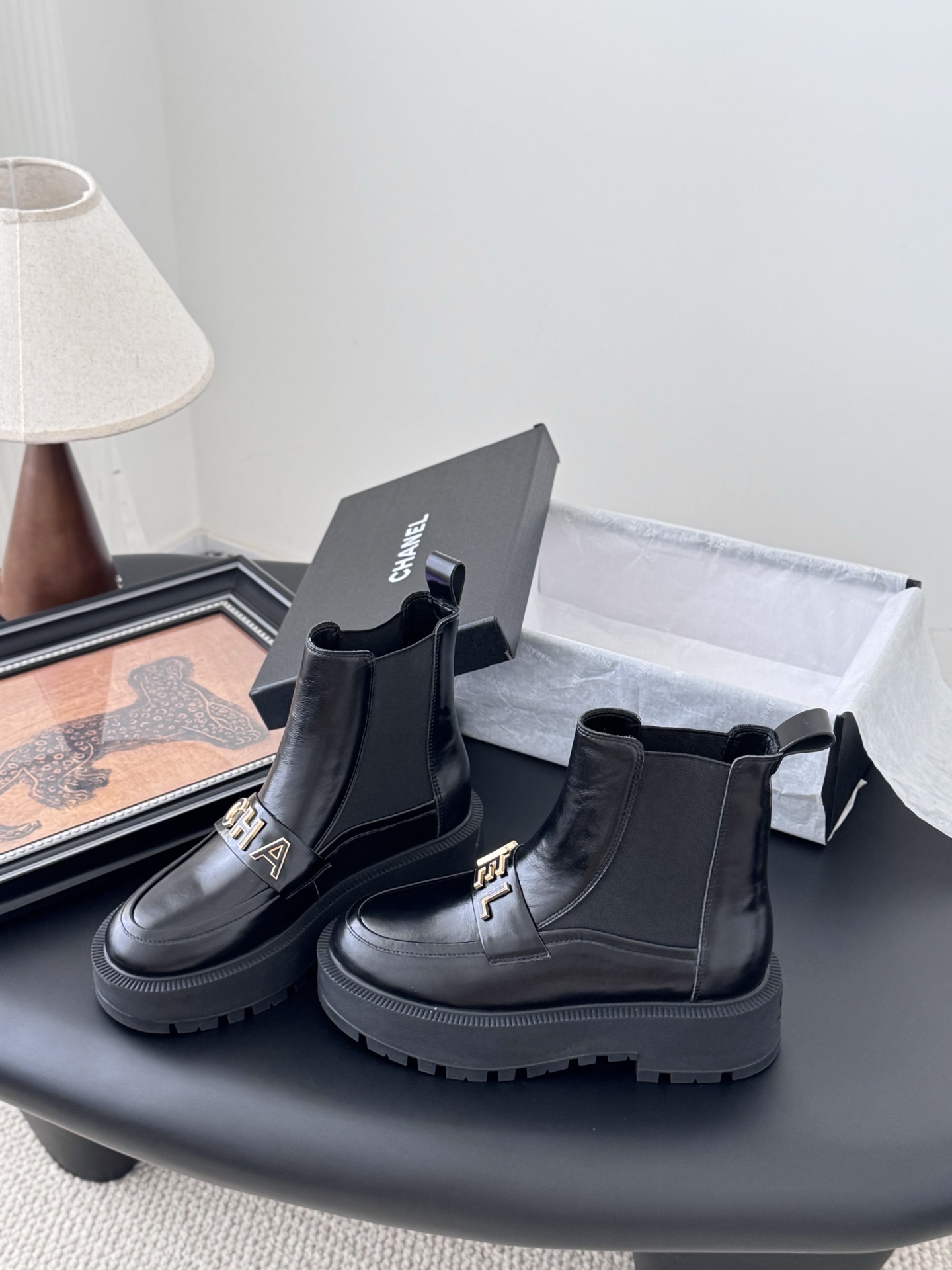 シャネル チャンル シンプル レディース メンズ 兼用 ブーツ 黒 2WAY 撥水 高級感 通勤 通学 - 画像 2