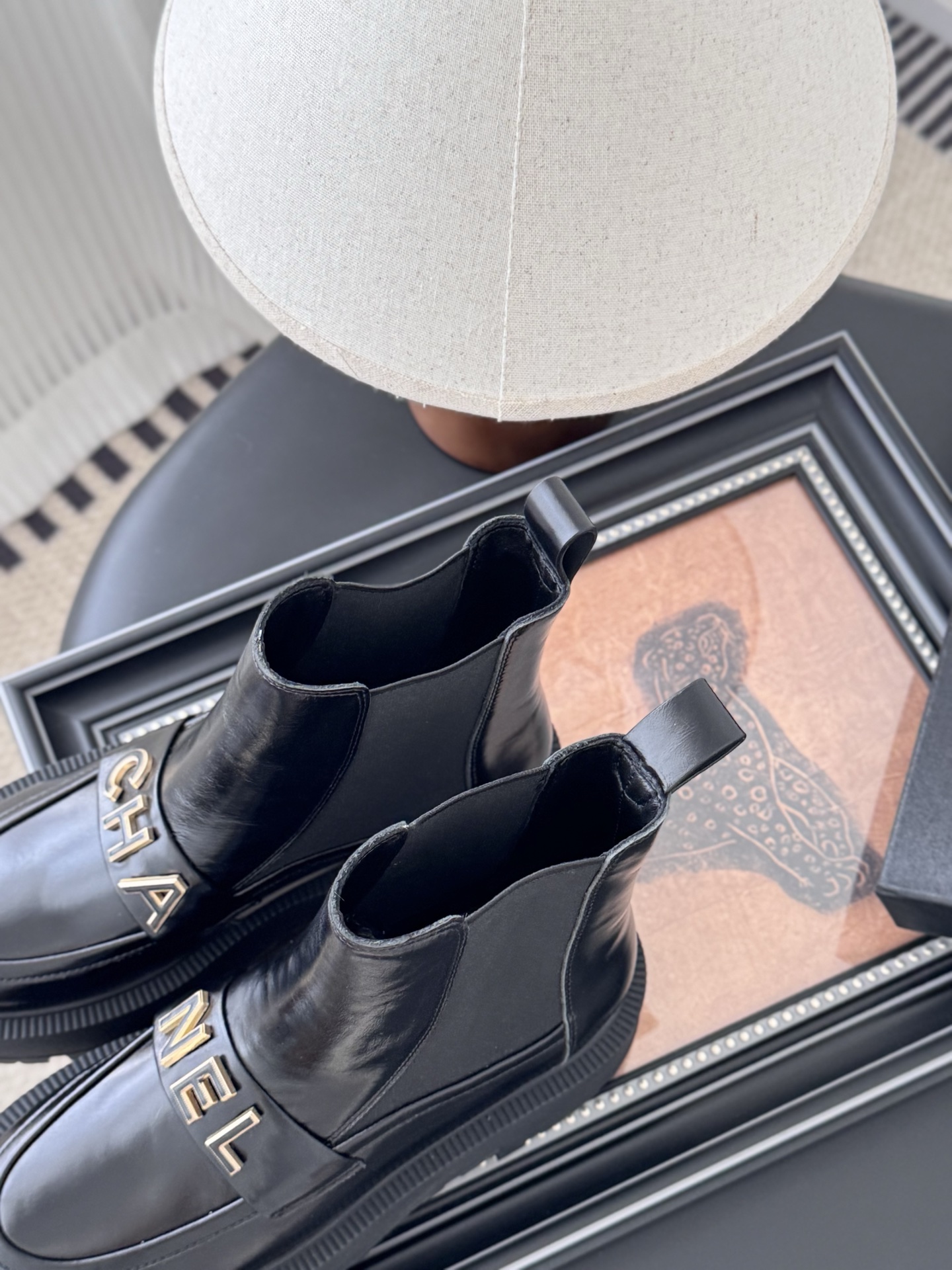 シャネル チャンル シンプル レディース メンズ 兼用 ブーツ 黒 2WAY 撥水 高級感 通勤 通学 - 画像 8