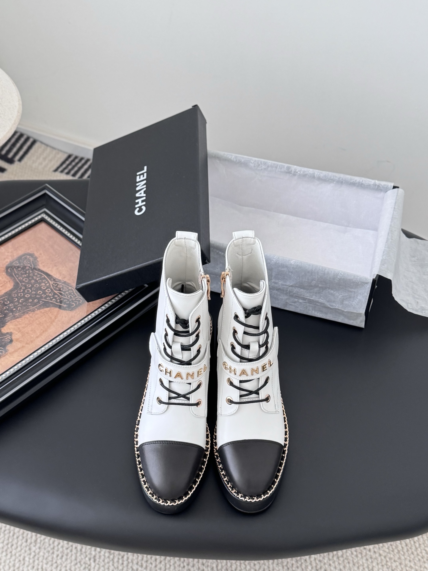シャネル シューズ レディース メンズ 兼用 ブーツ ブラック ホワイト シンプル 通勤 通学 2WAY サイドジップ ファッション ブーツ 36 37 38 39 40 41 42