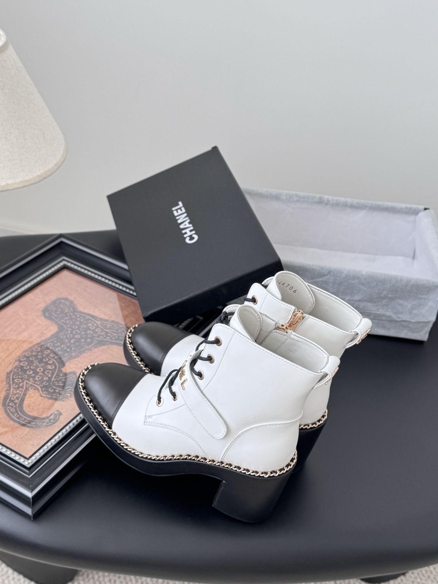 シャネル シューズ レディース メンズ 兼用 ブーツ ブラック ホワイト シンプル 通勤 通学 2WAY サイドジップ ファッション ブーツ 36 37 38 39 40 41 42 - 画像 7