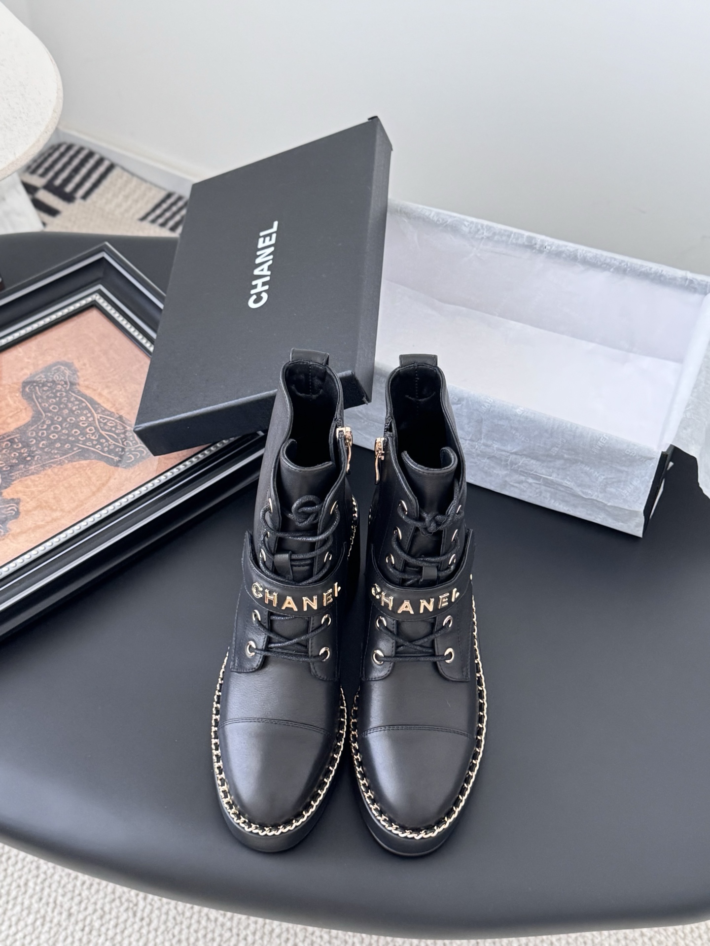 シャネル チェーン付き ブーツ レディース メンズ 兼用 通勤 通学 黒 38 39 40 41 42