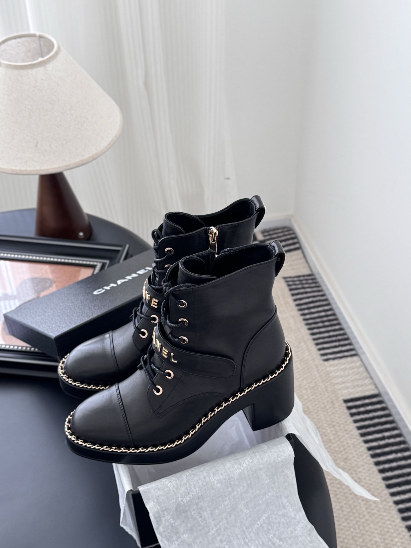 シャネル チェーン付き ブーツ レディース メンズ 兼用 通勤 通学 黒 38 39 40 41 42 - 画像 9