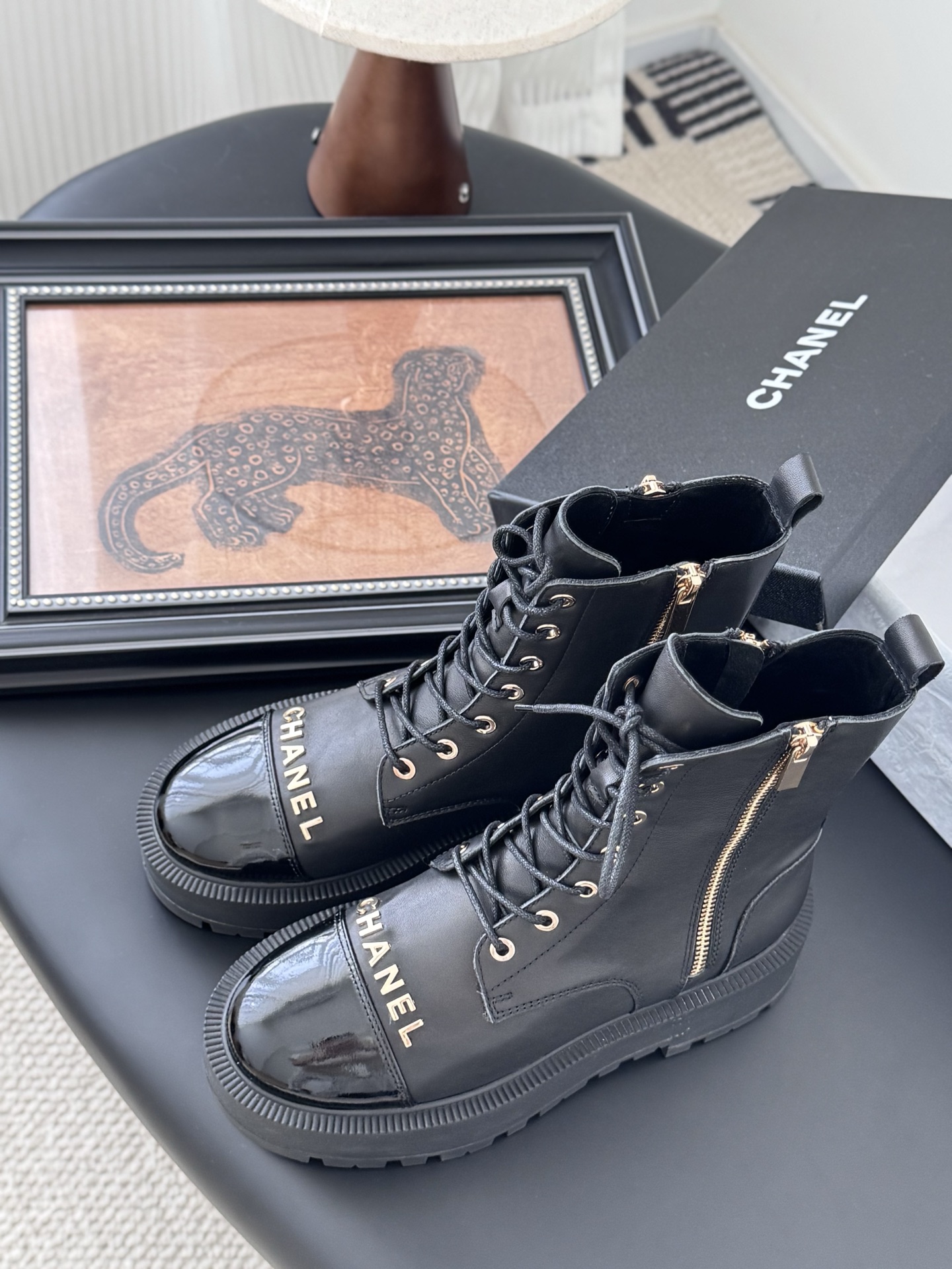 CHANEL シャネル ブーツ レディース メンズ 兼用 通勤 通学 高級感 黒 - 画像 5