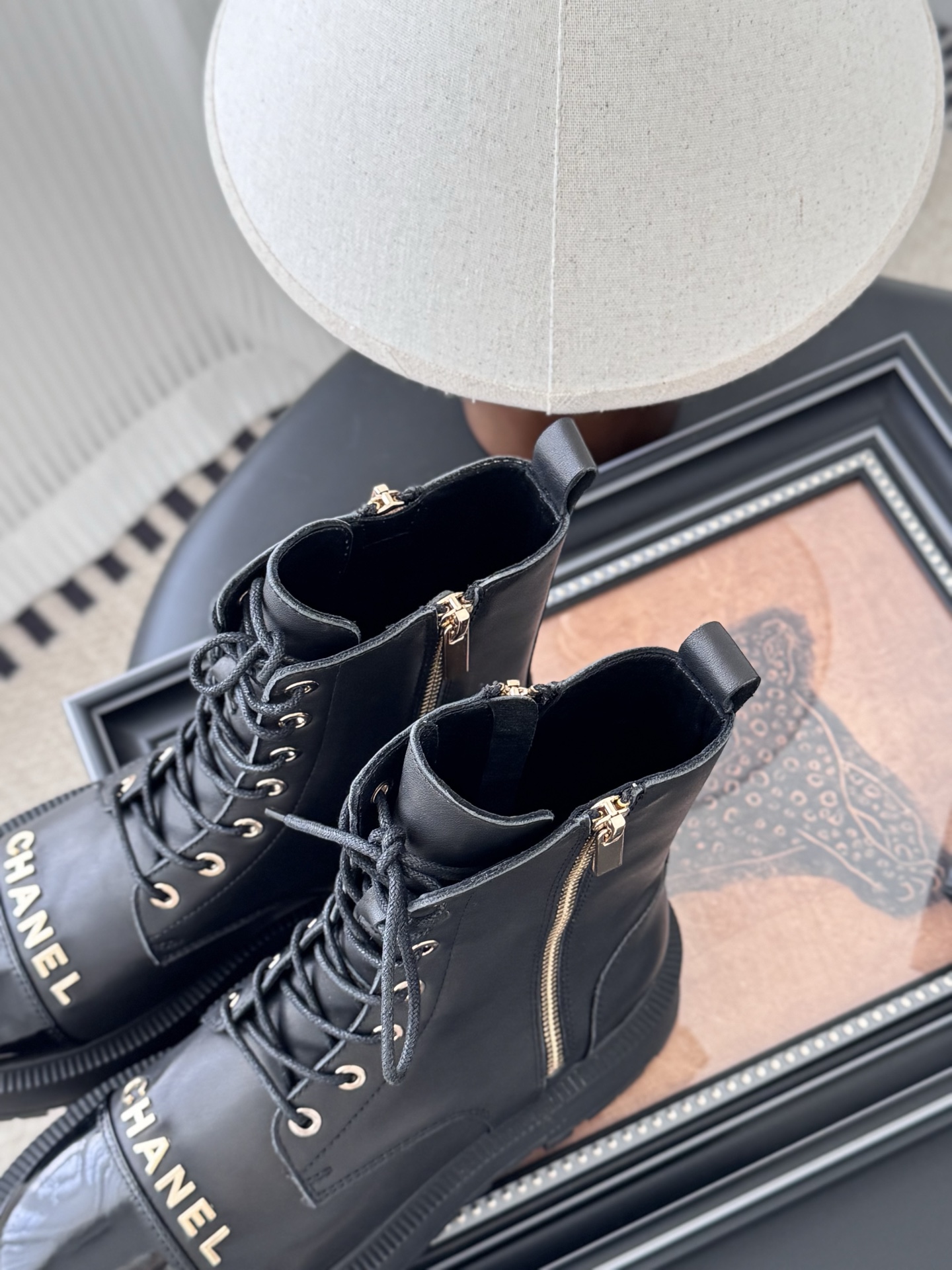 CHANEL シャネル ブーツ レディース メンズ 兼用 通勤 通学 高級感 黒 - 画像 8