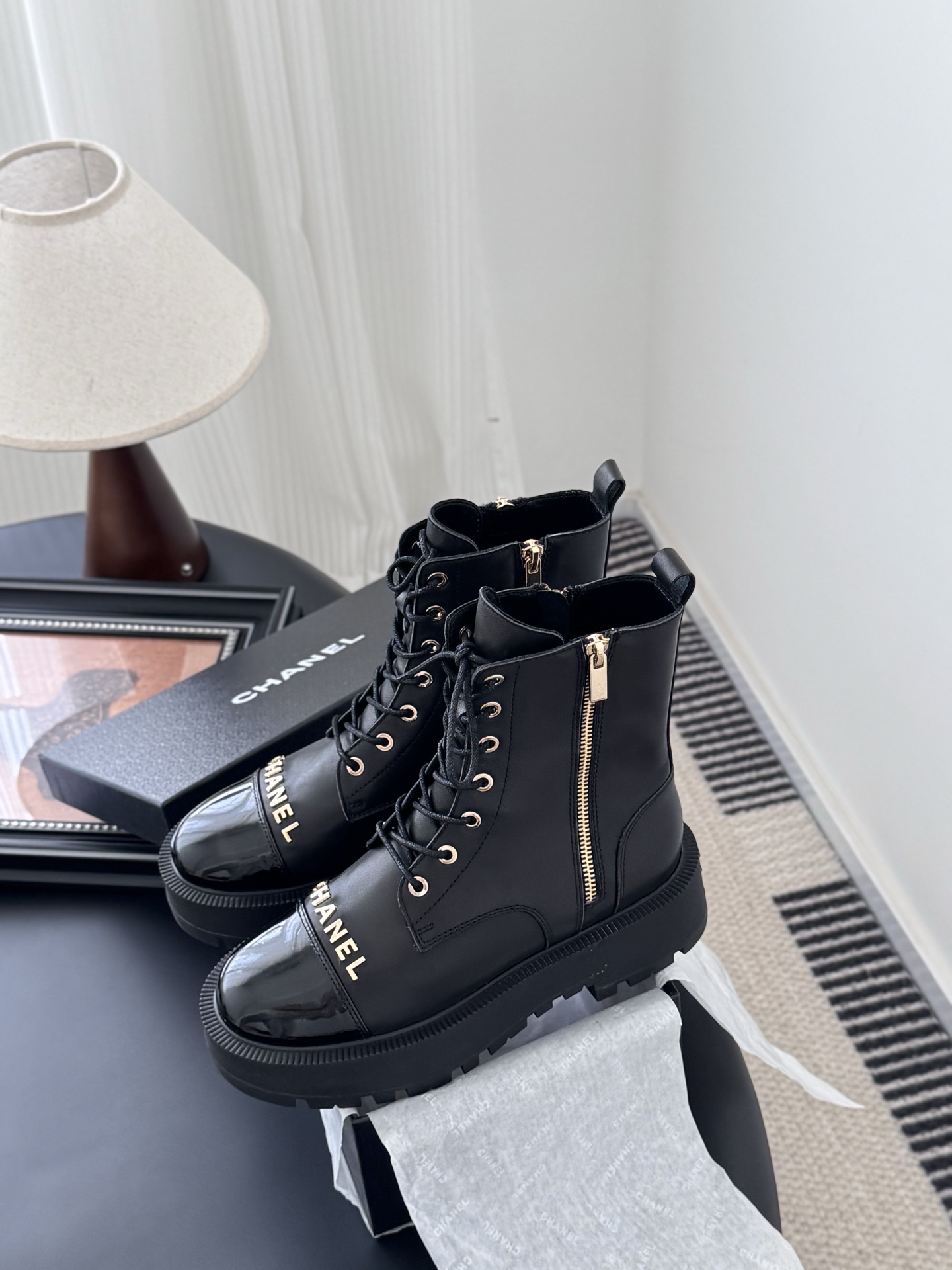 CHANEL シャネル ブーツ レディース メンズ 兼用 通勤 通学 高級感 黒 - 画像 9