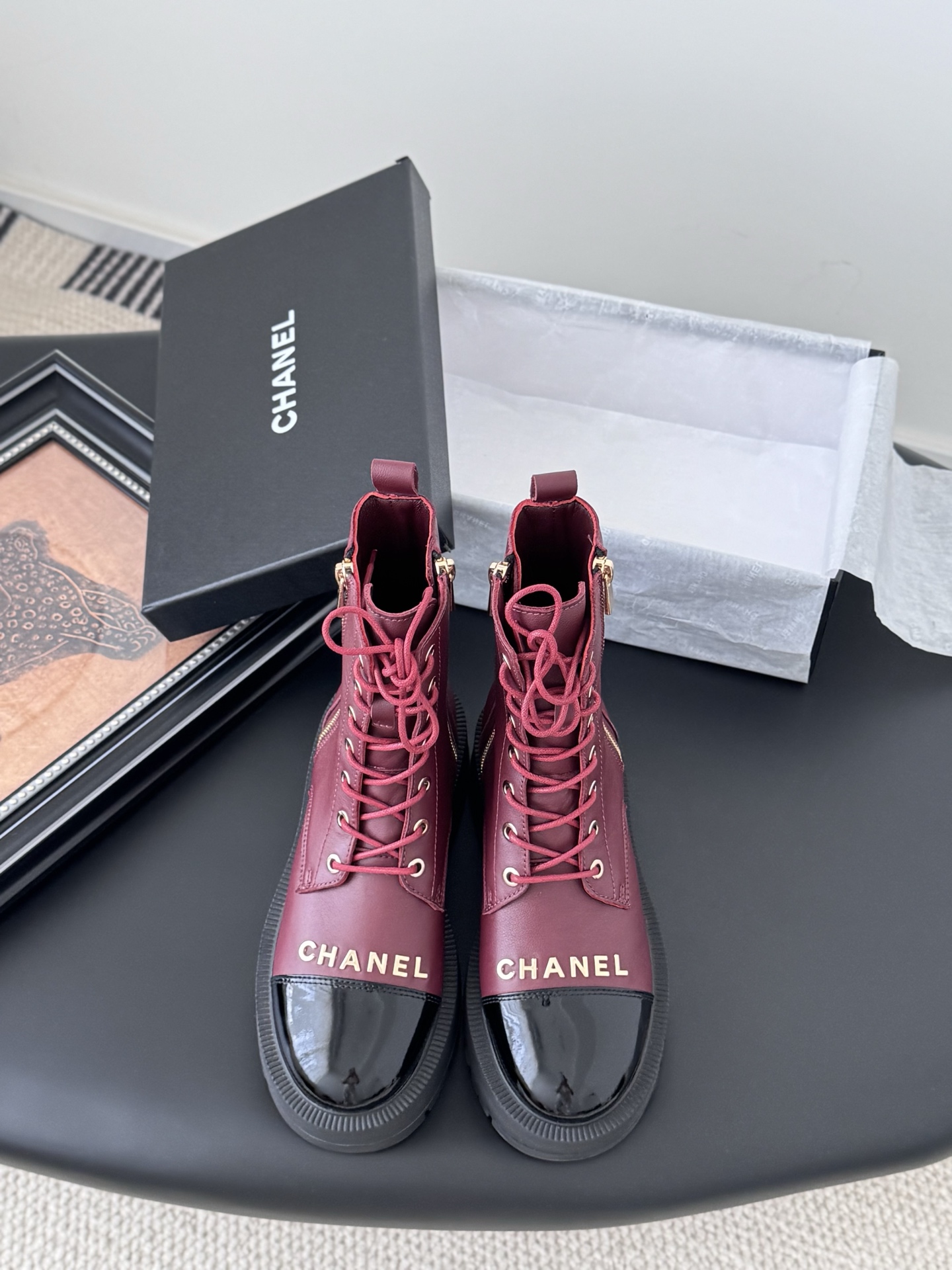 CHANEL シャネル ブーツ 本革 フラットシューズ 通勤 ブラック マルーン 全2色