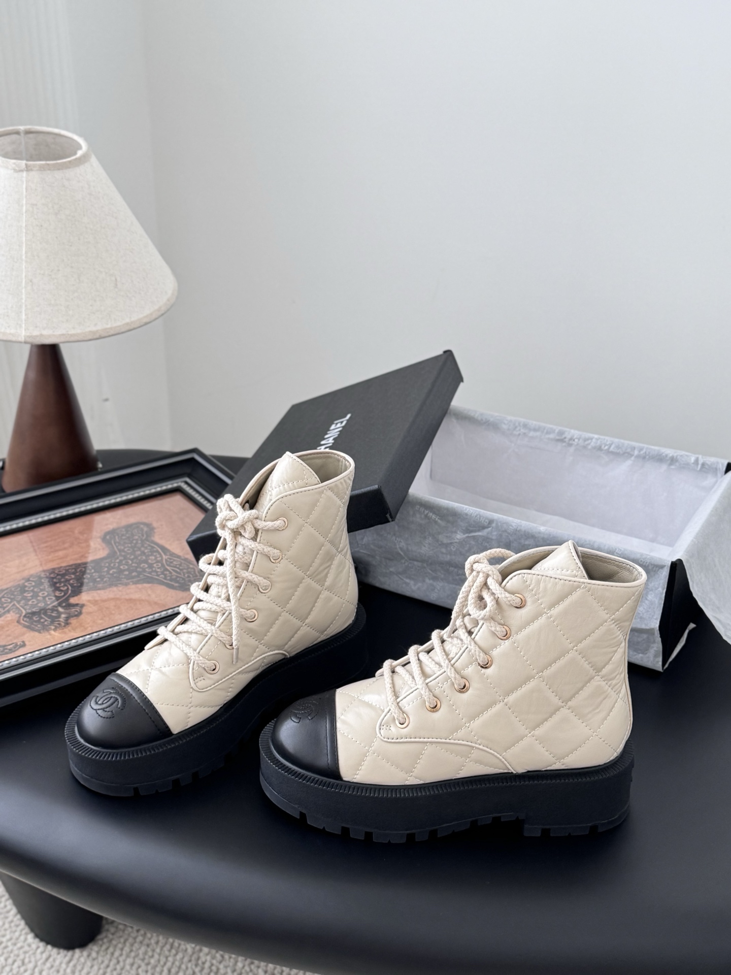 CHANEL シャネル ブーツ レディース メンズ兼用 通勤 通学 軽量 大容量 ベージュ 黒 2WAY 丸洗いOK - 画像 2