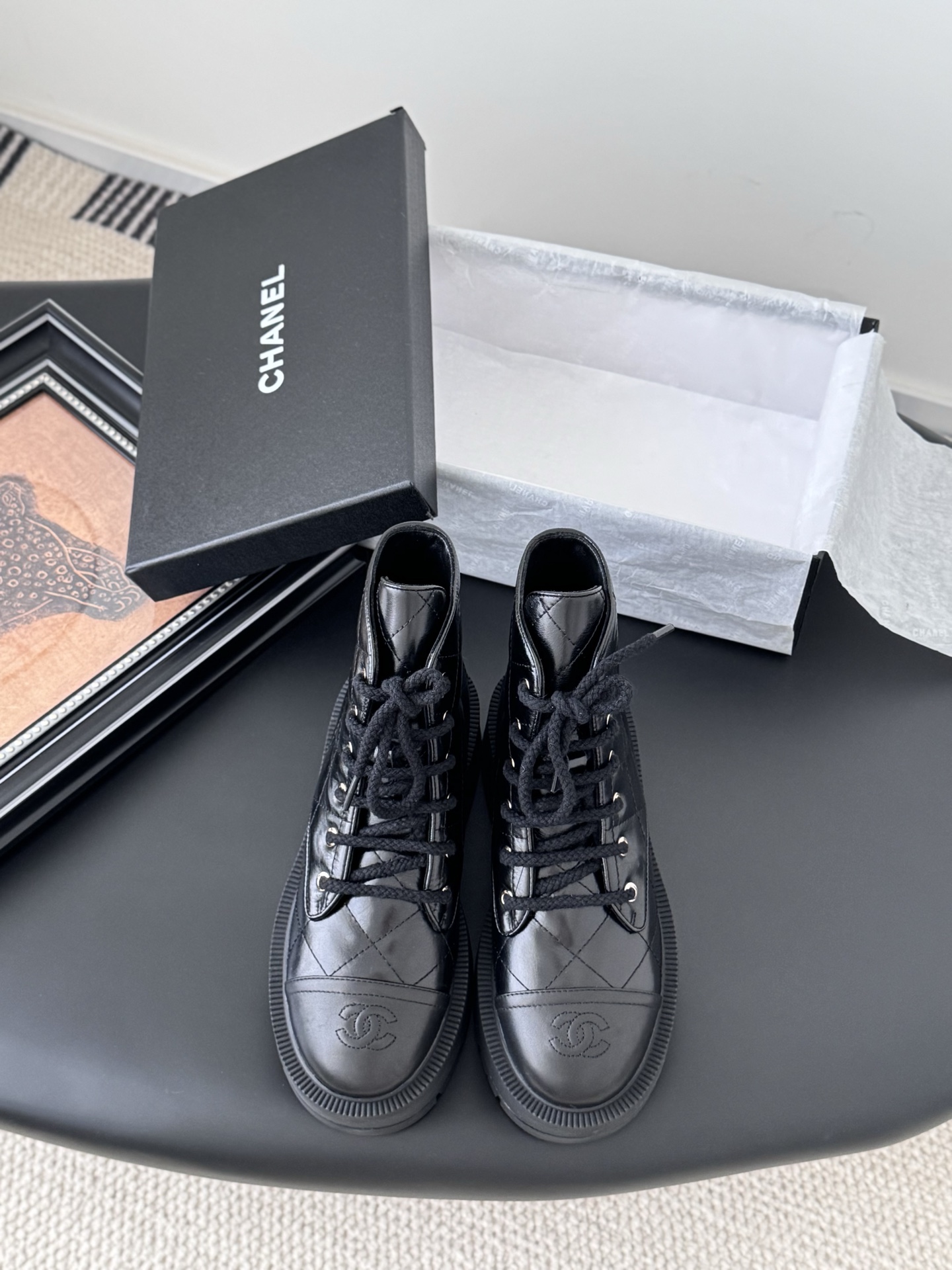 シャネル チェーンブーツ レディース メンズ 兼用 ブーツ 黒 軽量 通勤 通学 高級感 撥水 丸洗いOK