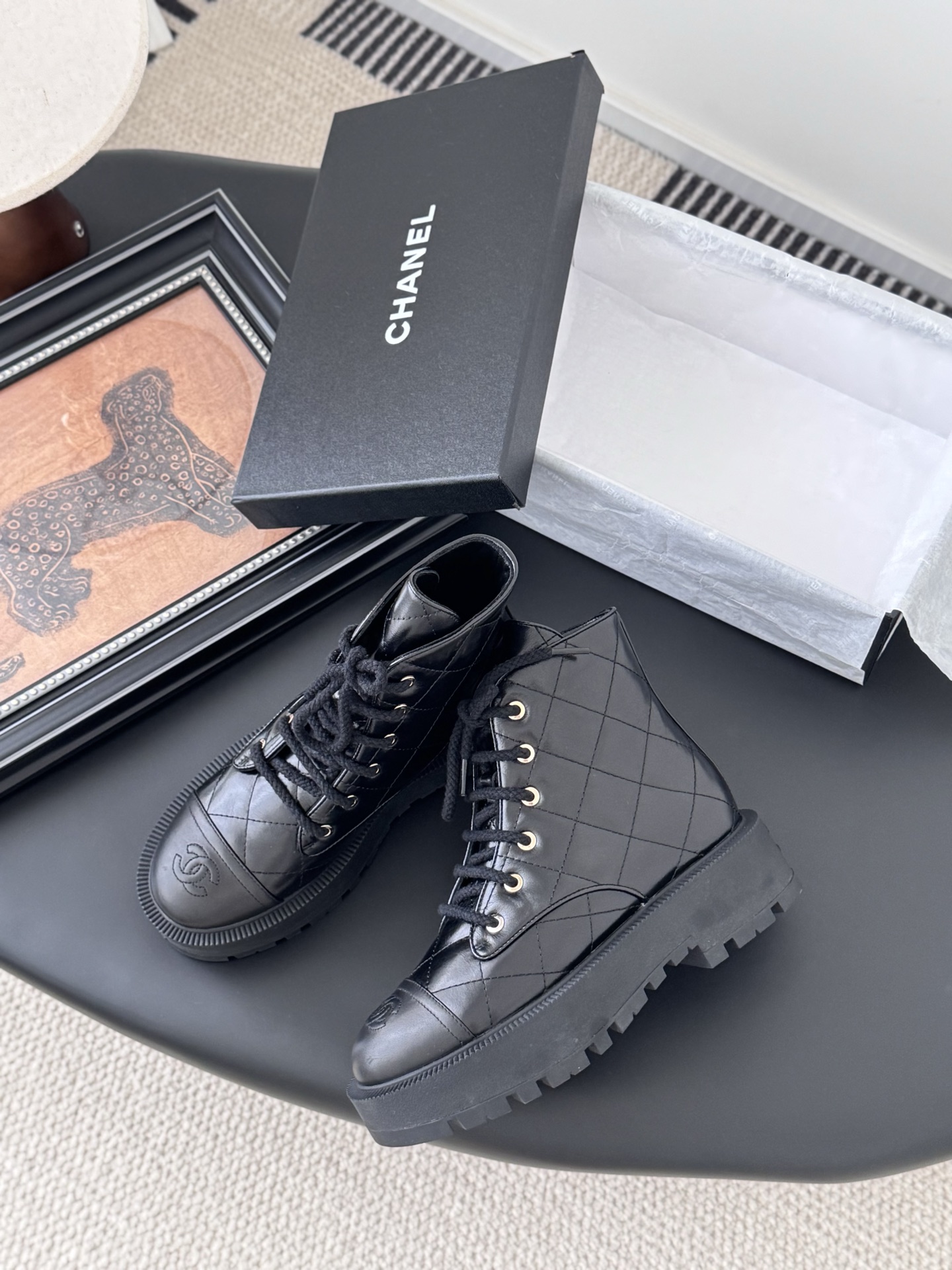 シャネル チェーンブーツ レディース メンズ 兼用 ブーツ 黒 軽量 通勤 通学 高級感 撥水 丸洗いOK - 画像 3
