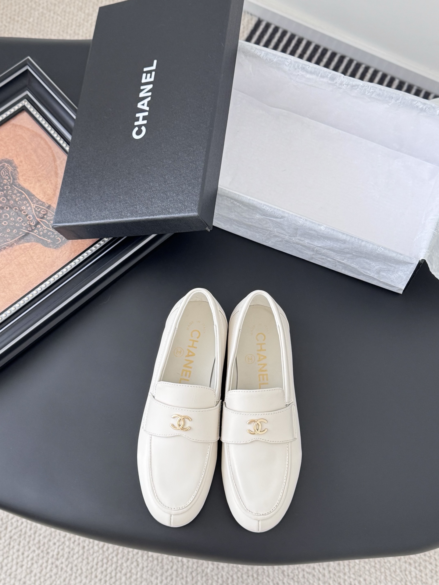 シャネル ローファー レディース メンズ 兼用 通勤 通学 本革 ホワイト シンプル 59字